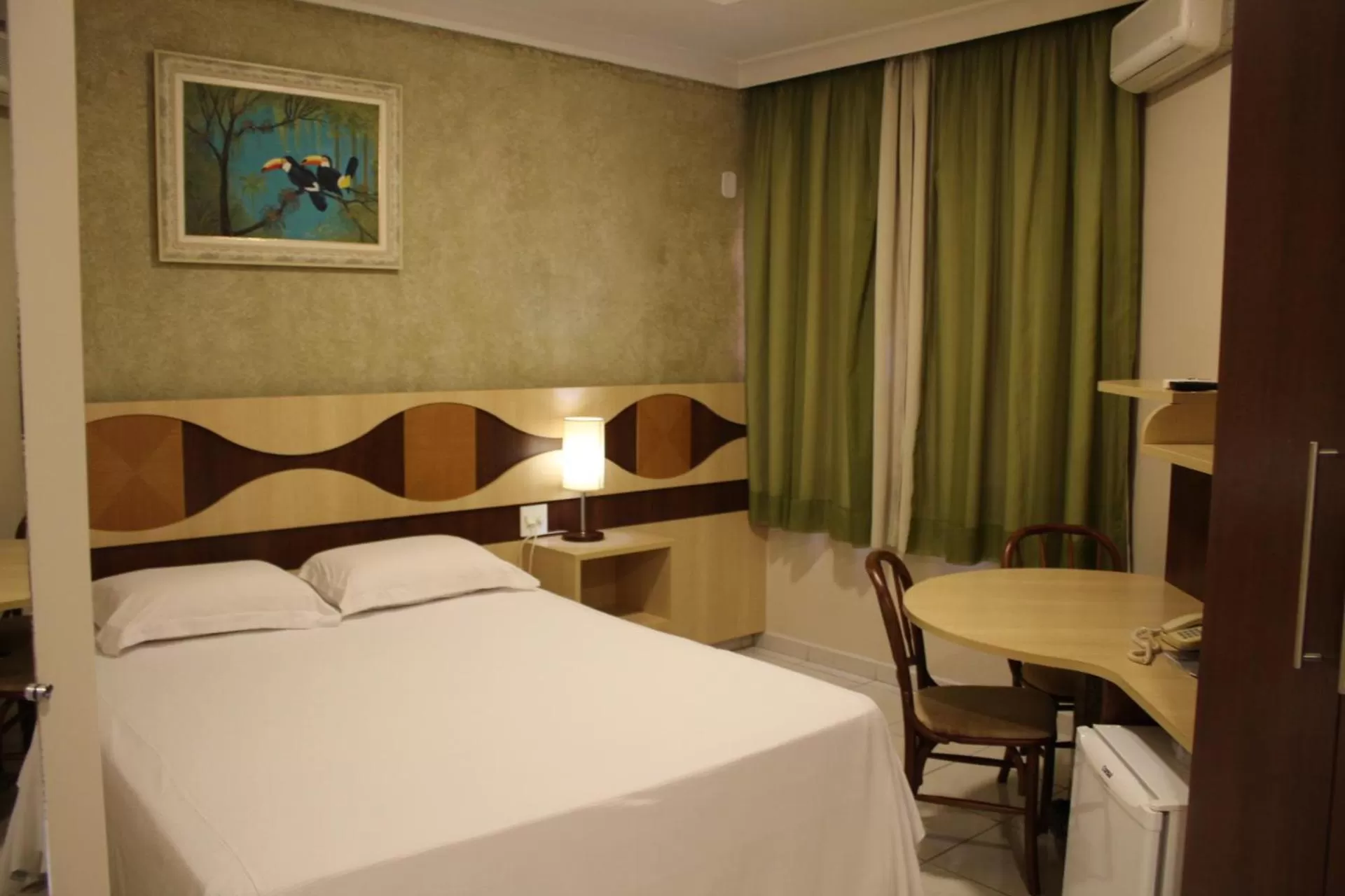 Bed in Hotel Lago Dourado