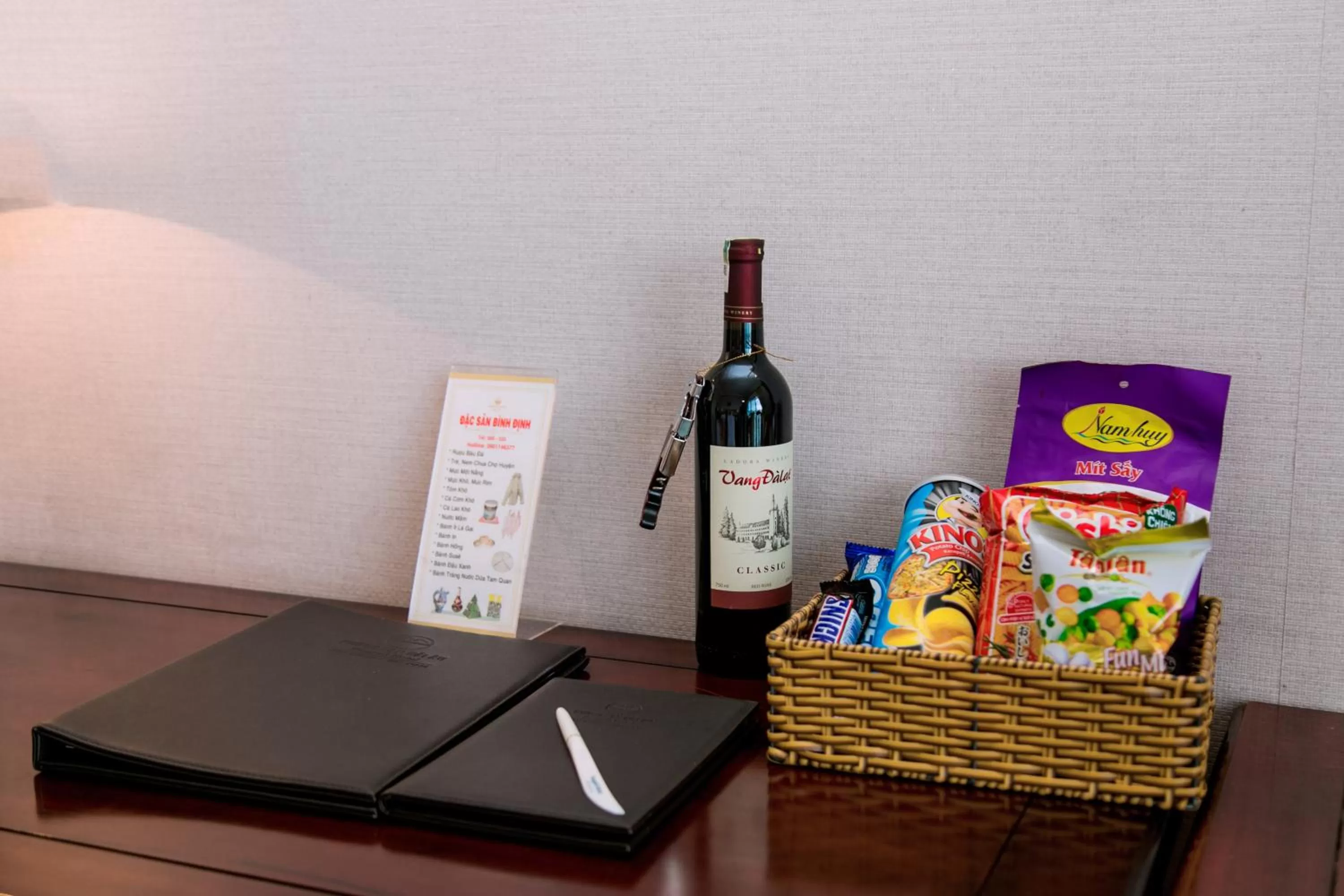 Food and drinks in Seagull Hotel