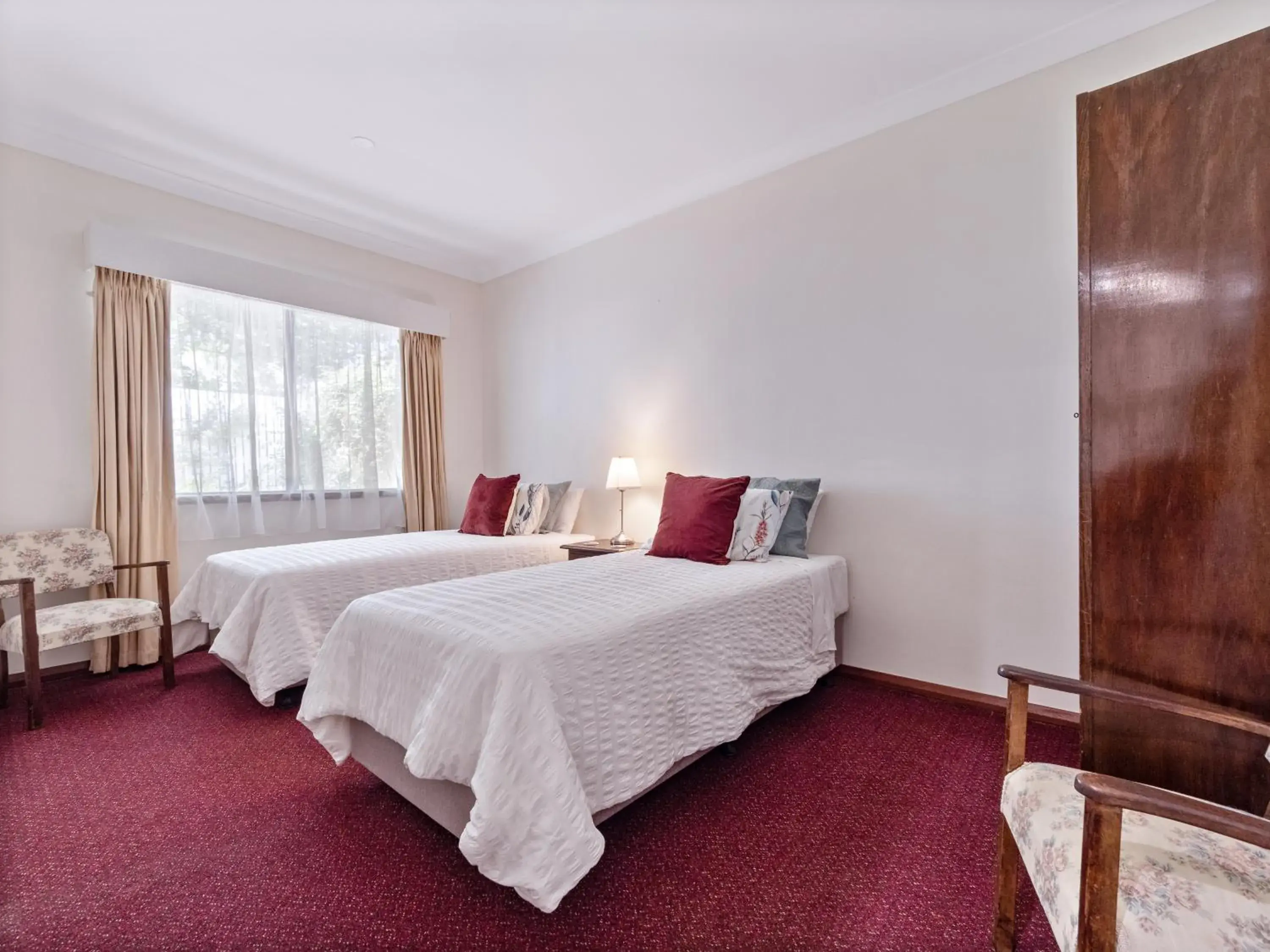 Two-Bedroom Suite in The Noble Grape Guesthouse Two-Bedroom Suite in The Noble Grape Guesthouse