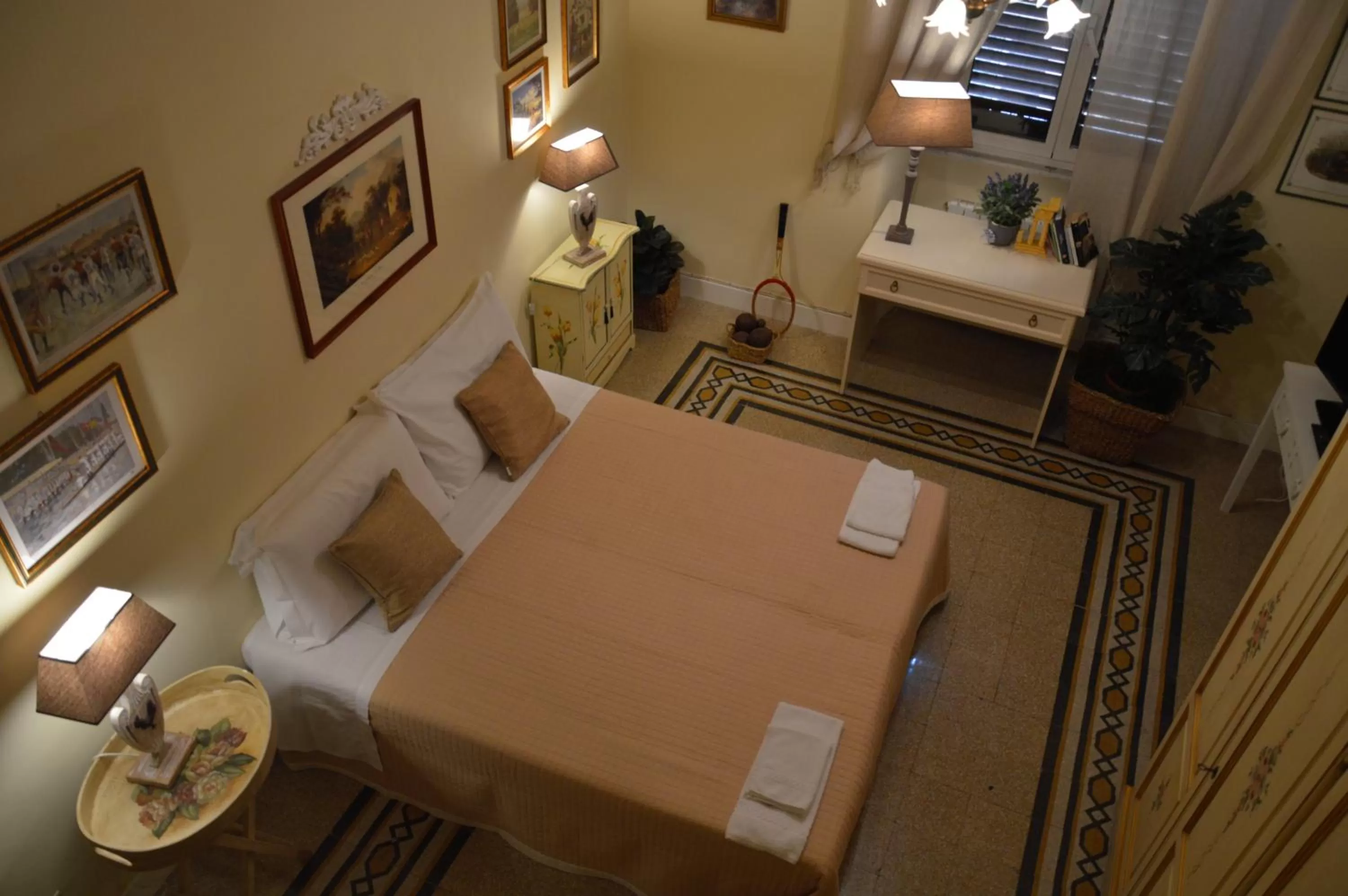 Photo of the whole room in Paola A Trastevere