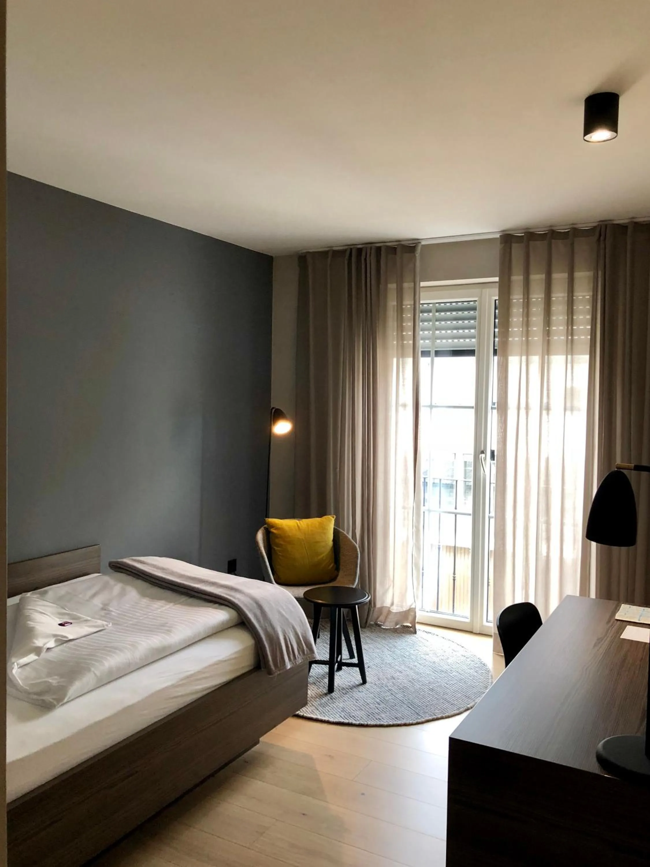 Patio, Bed in Hotel Garni Maximilian