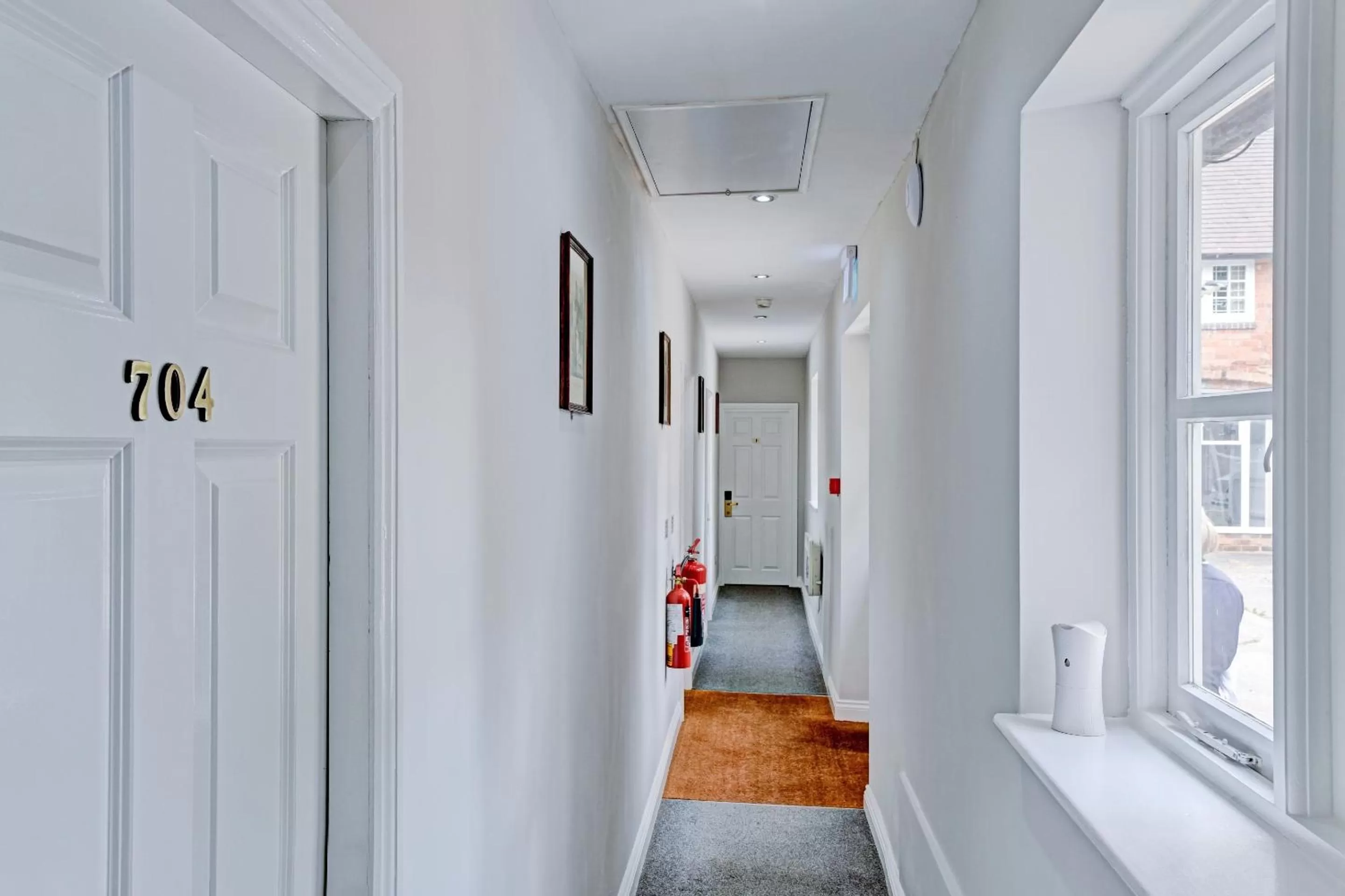 Lobby or reception in OYO Dovecote Hotel