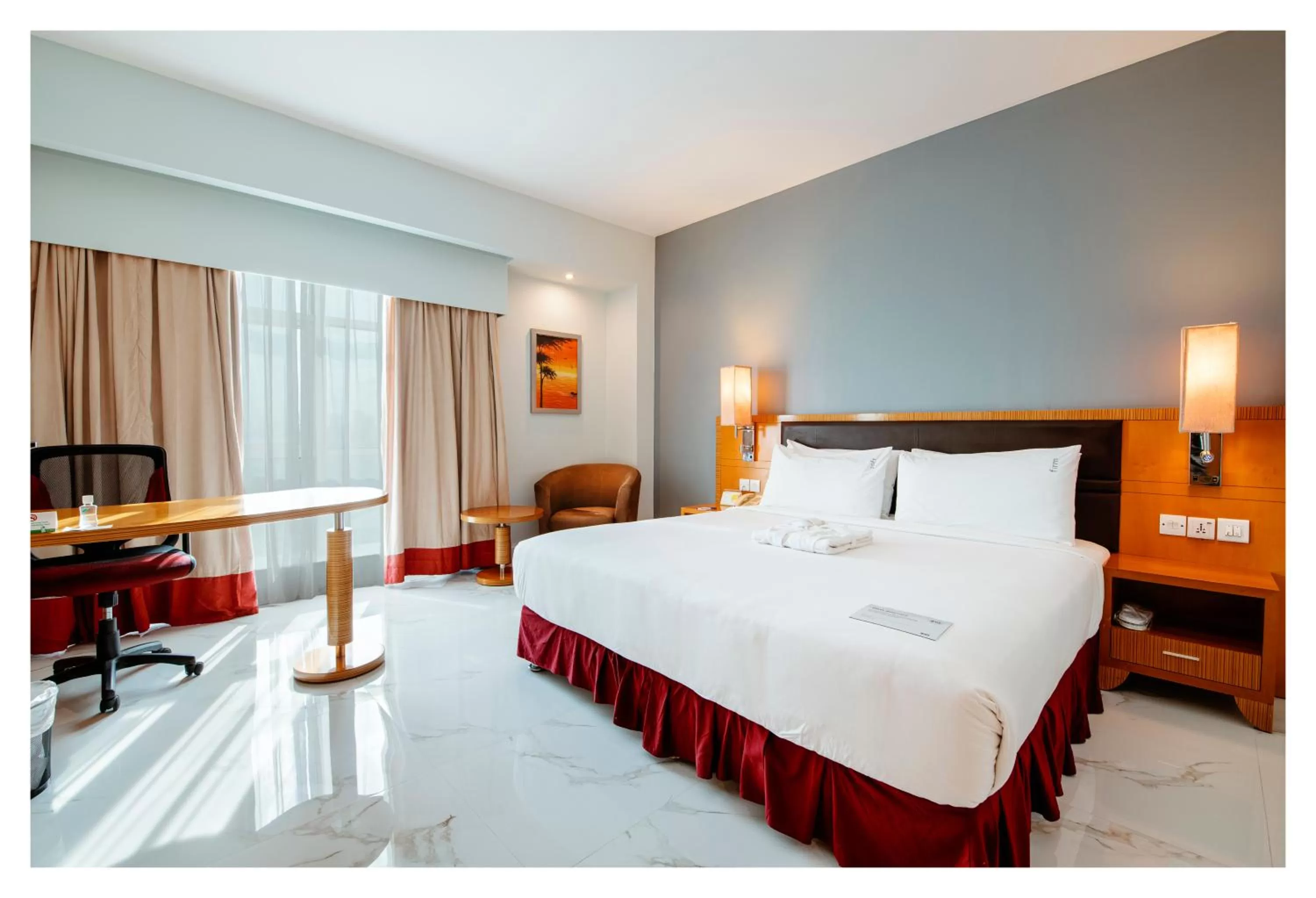 Photo of the whole room in Holiday Inn Dar Es Salaam by IHG