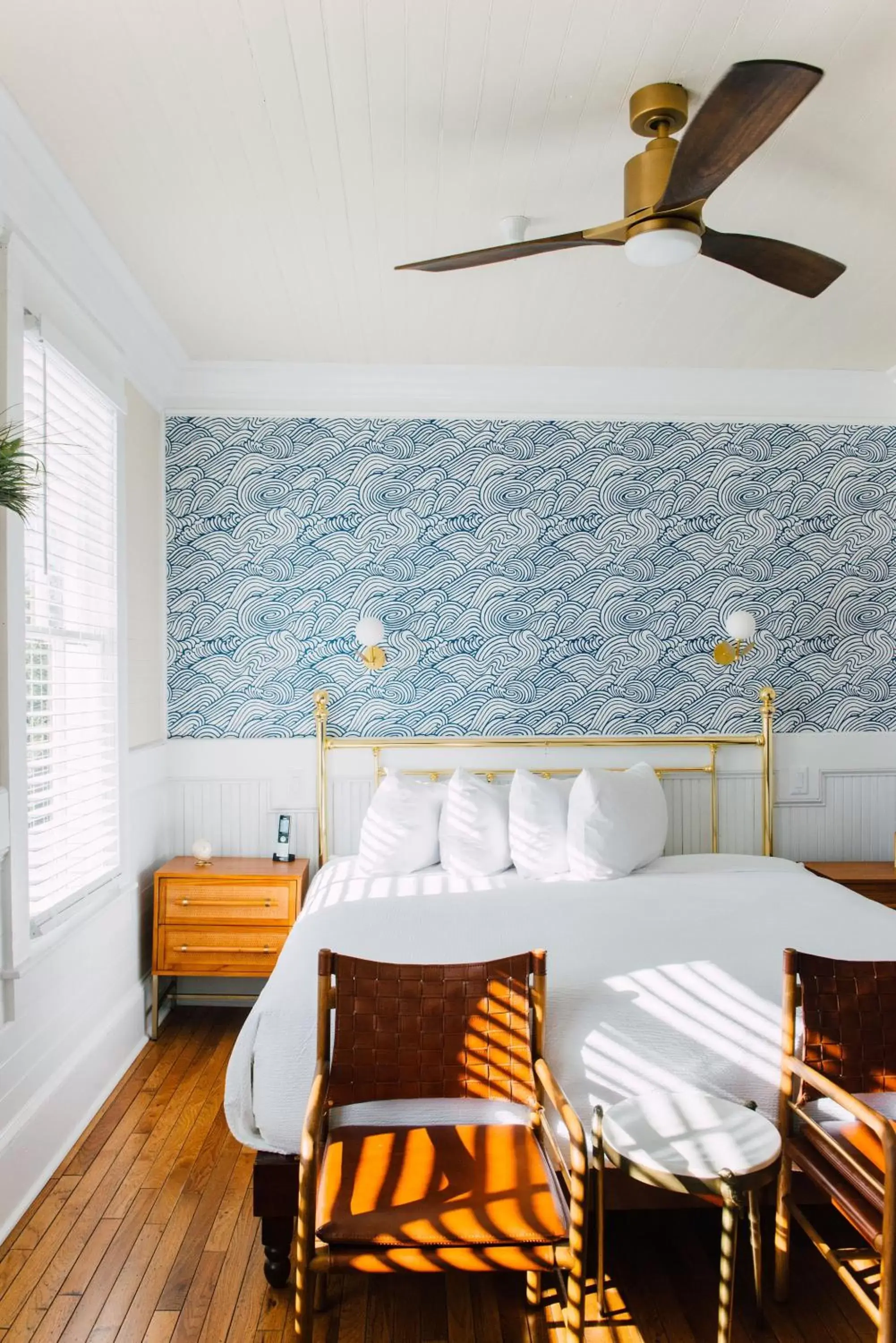 Standard King Room in The Gibson Inn Standard King Room in The Gibson Inn