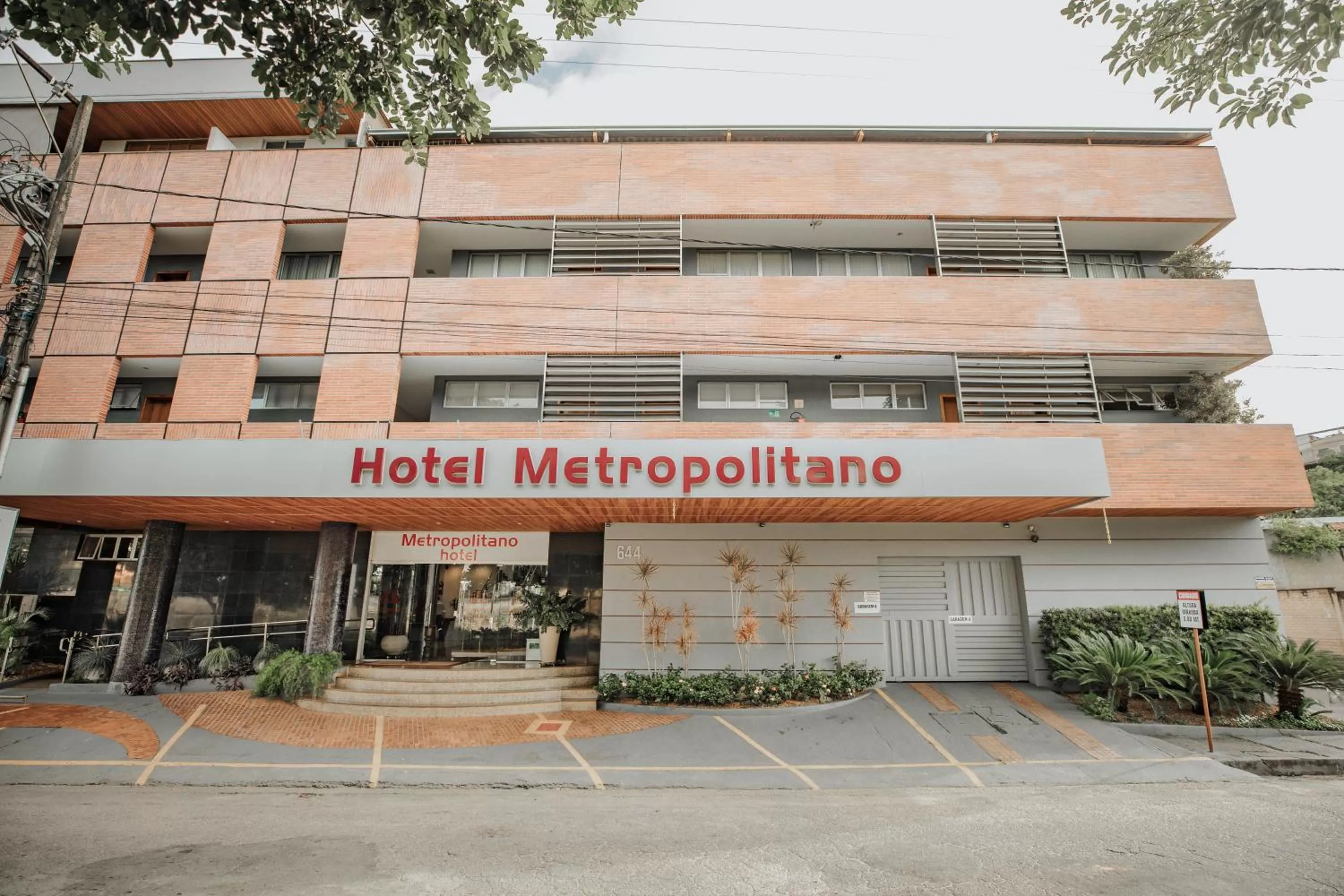 Facade/entrance in Hotel Metropolitano