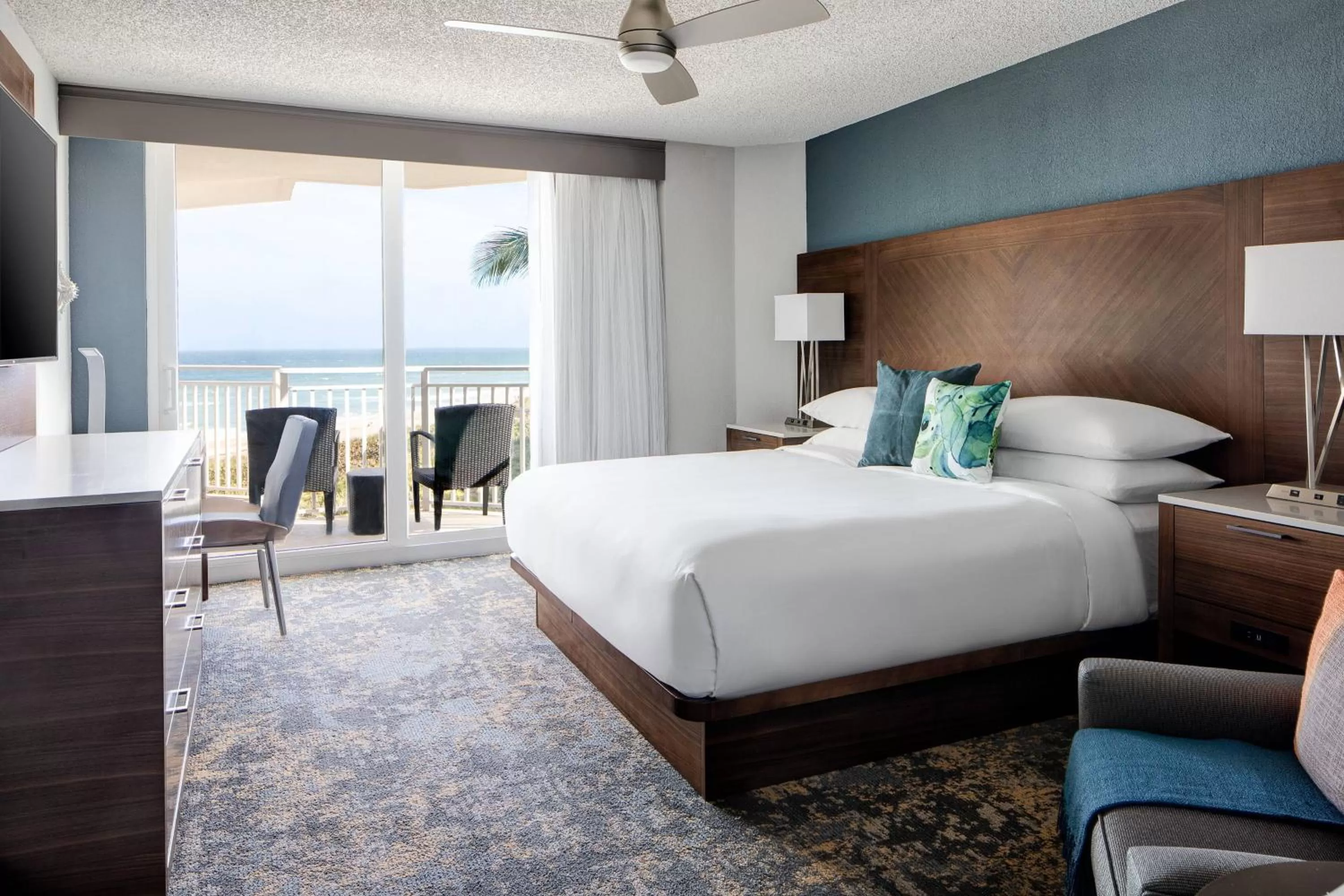 Photo of the whole room, Bed in Marriott Hutchinson Island Beach Resort, Golf & Marina