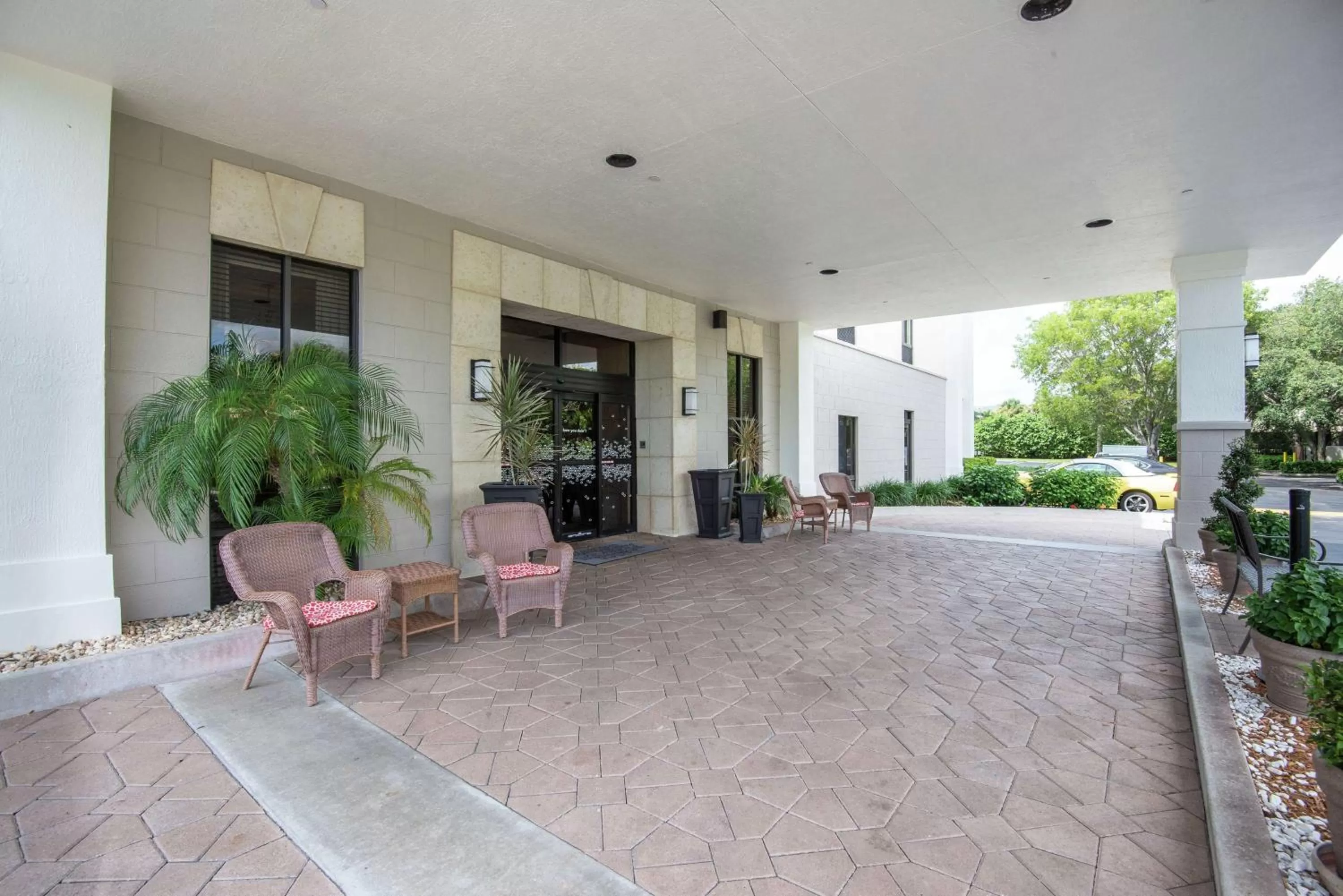 Property building in Hampton Inn Boca Raton