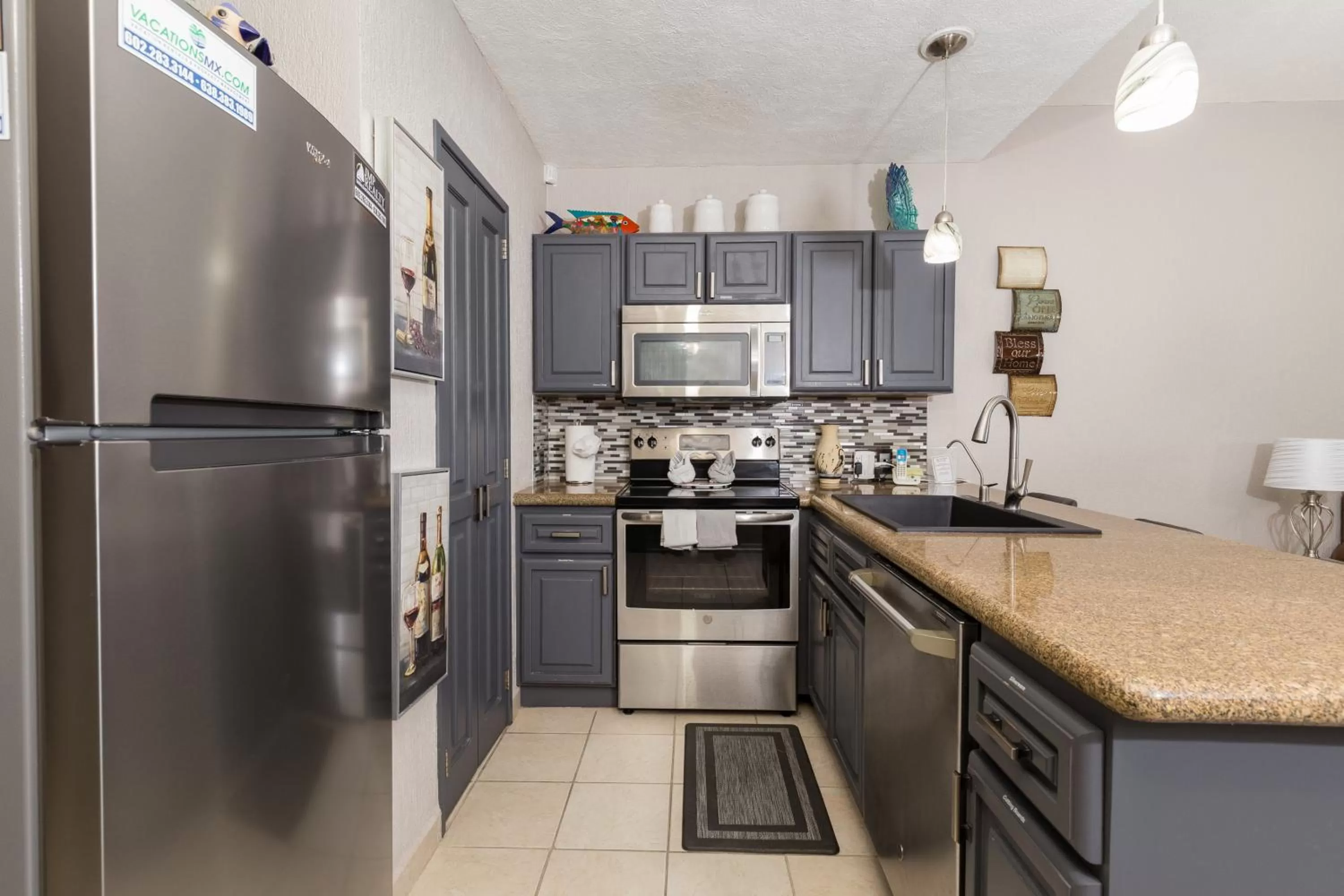 Kitchen or kitchenette in Sonoran Sea 310-W - Modern 1 bedroom