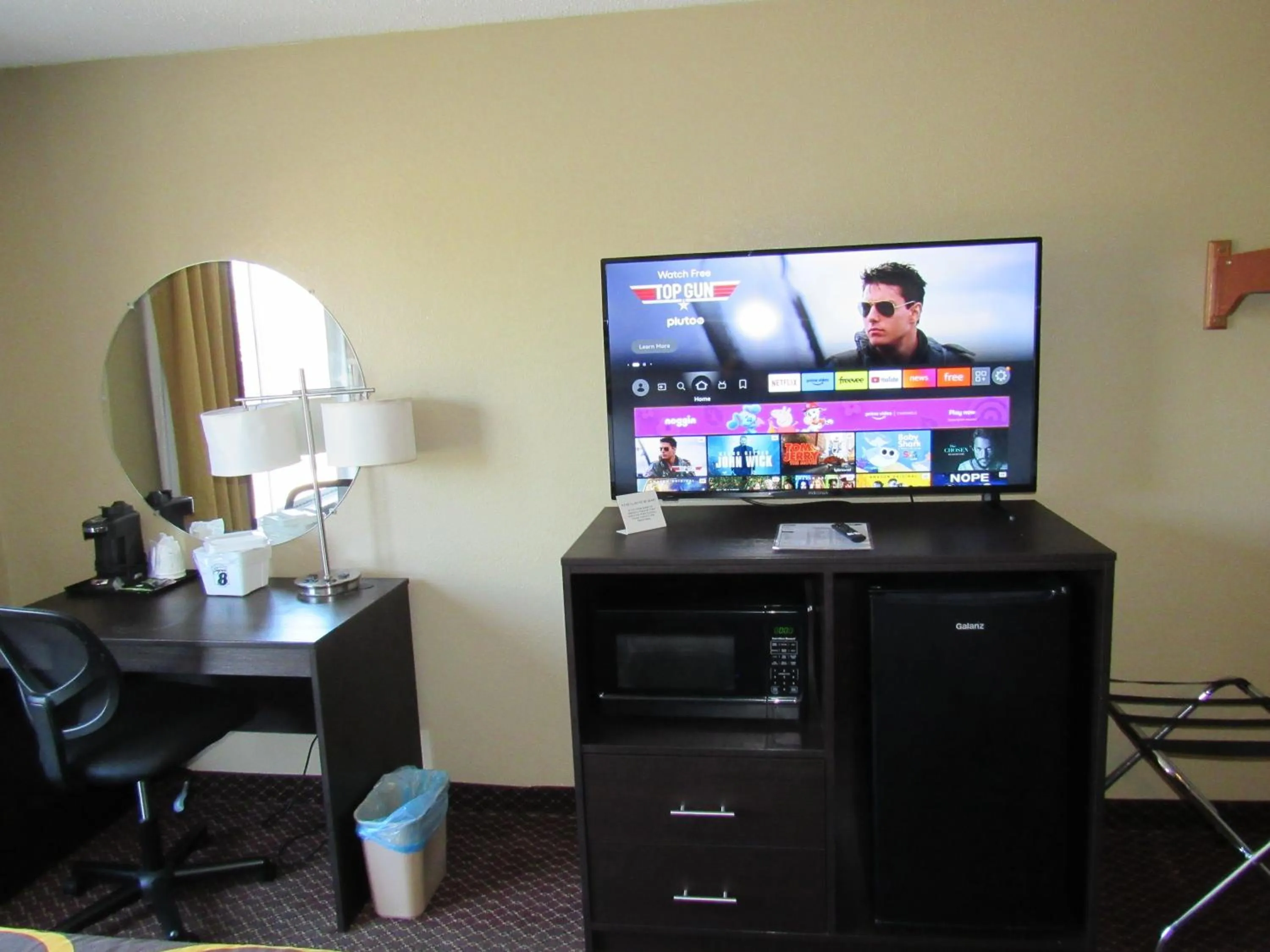 Super 8 by Wyndham New Cumberland