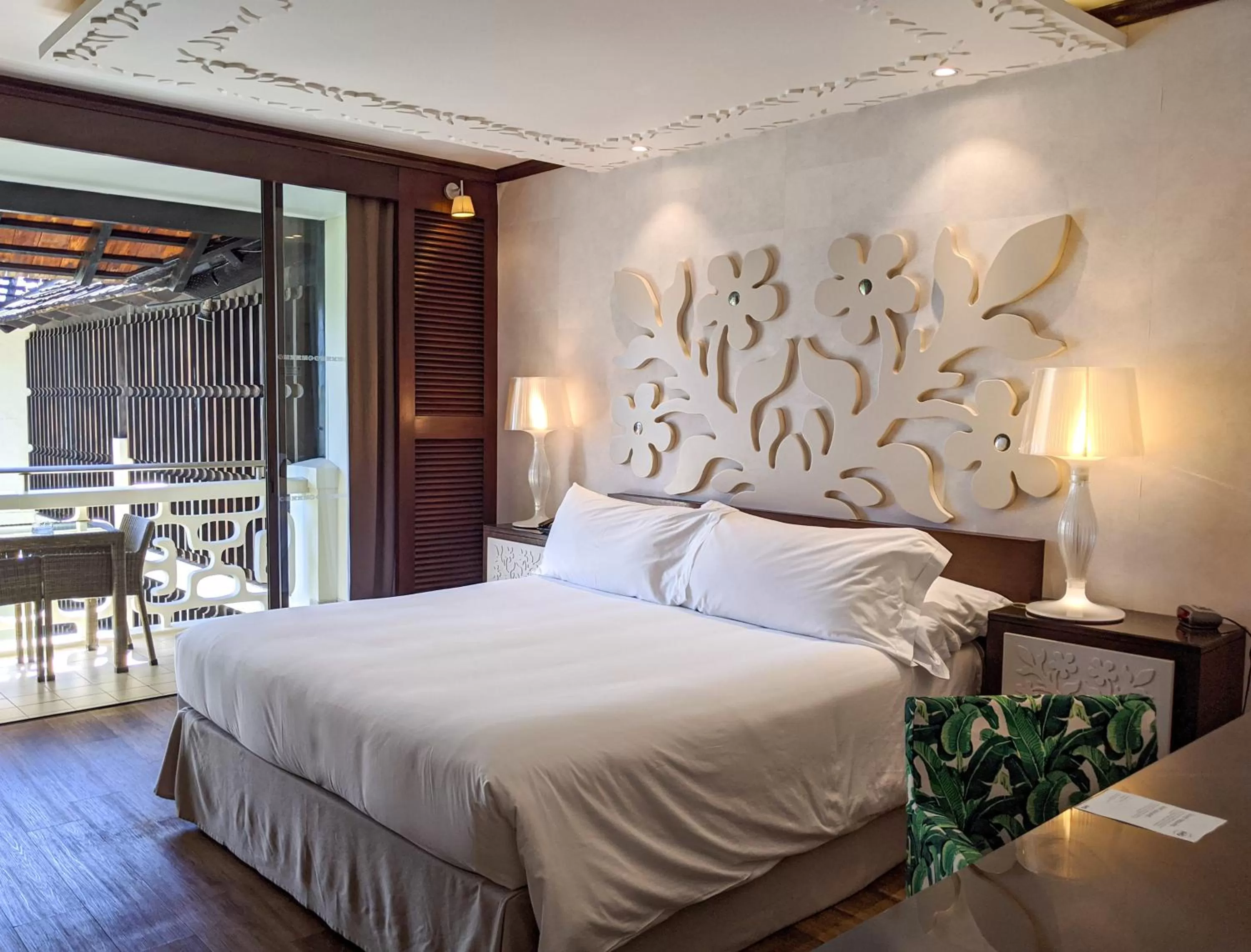 Photo of the whole room, Bed in InterContinental Tahiti Resort & Spa by IHG