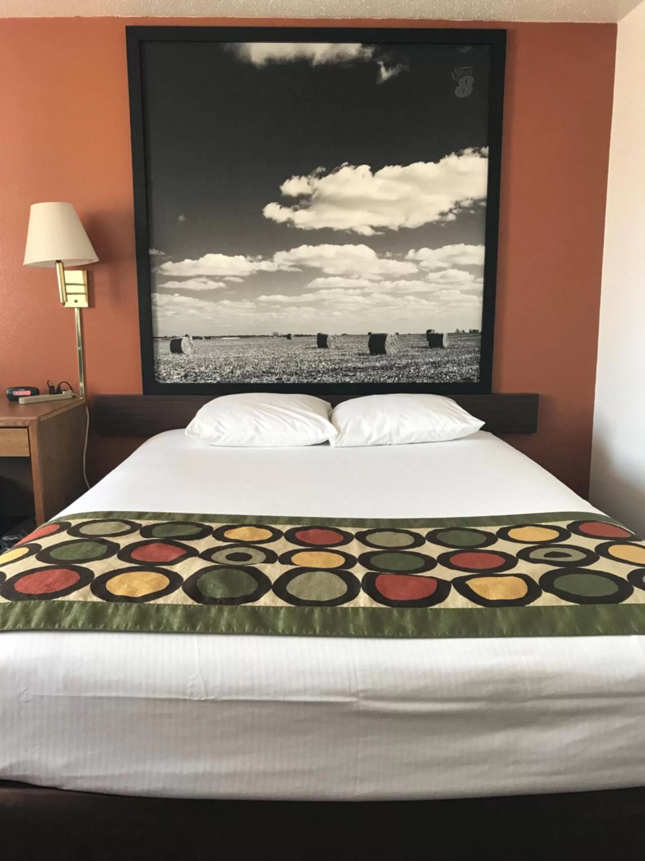 Bed in Super 8 by Wyndham Aberdeen East