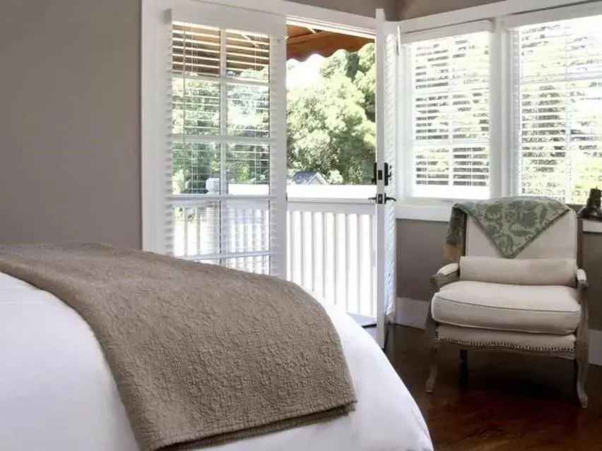 King Room in Inn on Randolph King Room in Inn on Randolph