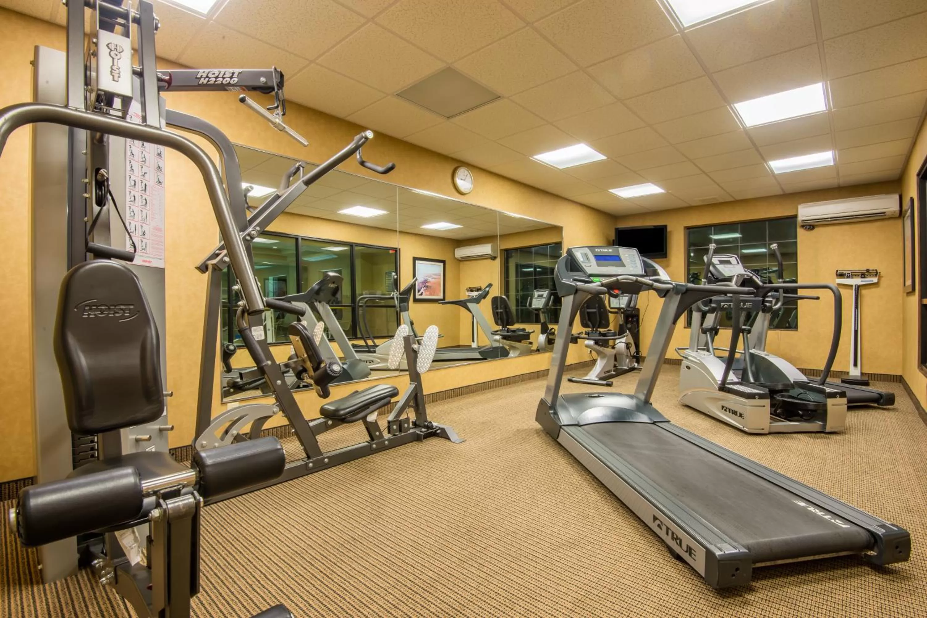 Fitness centre/facilities in Holiday Inn Express & Suites Clovis, an IHG Hotel