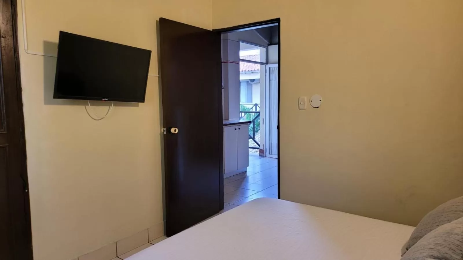 Bedroom, TV/Entertainment Center in Najhomi Beach