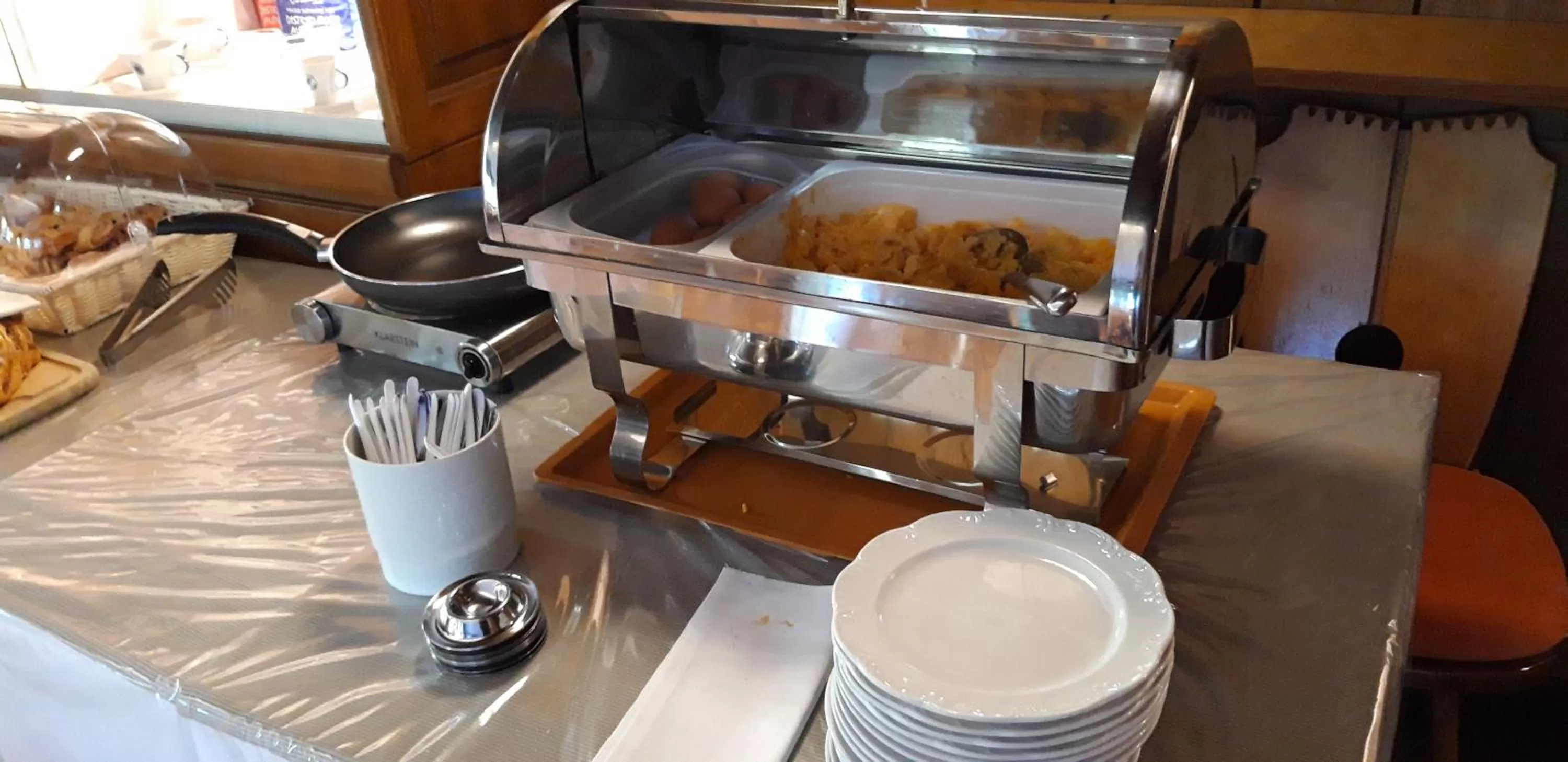 Buffet breakfast in Alemannenhof Hotel Engel