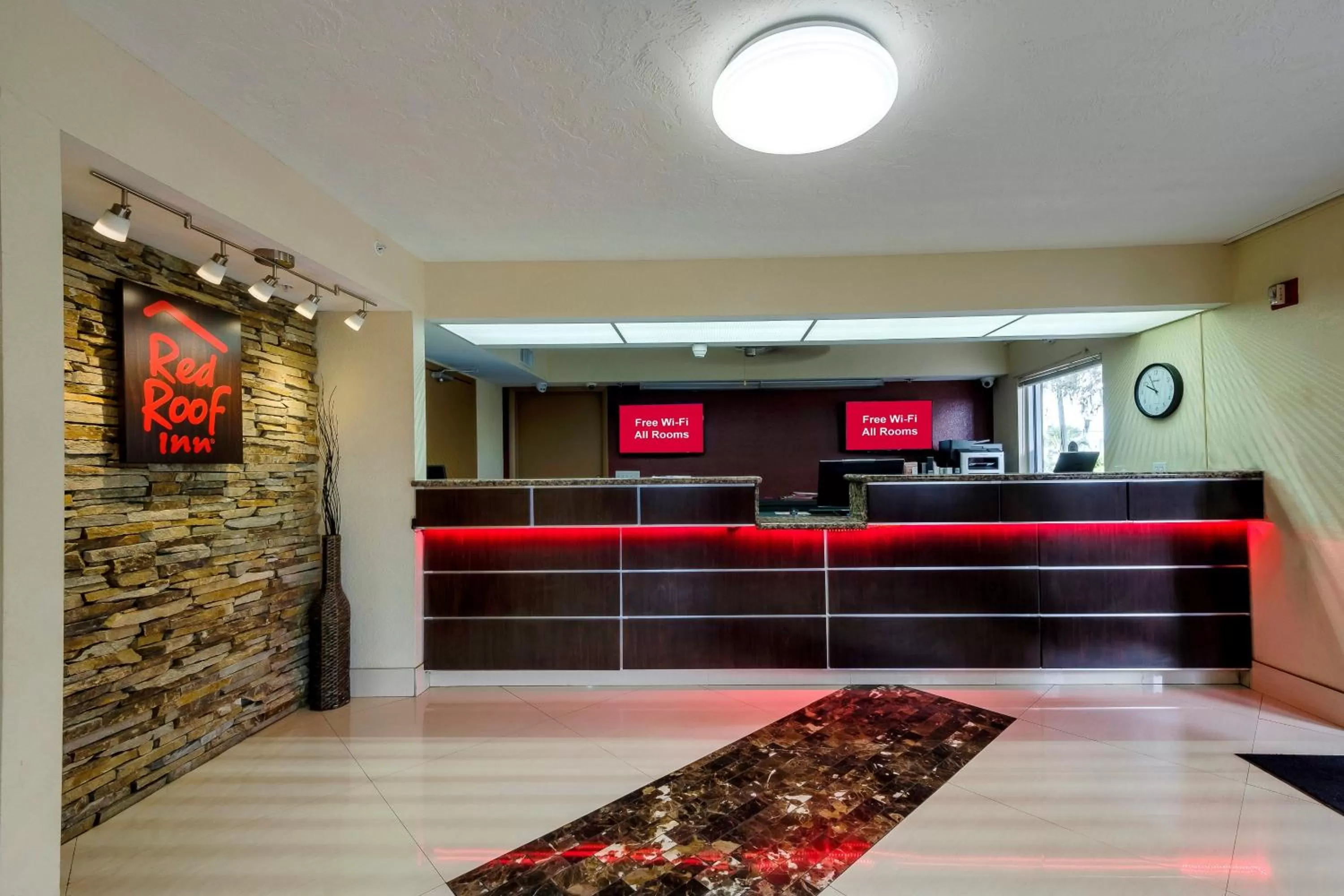 Lobby or reception in Red Roof Inn Ellenton - Bradenton NE