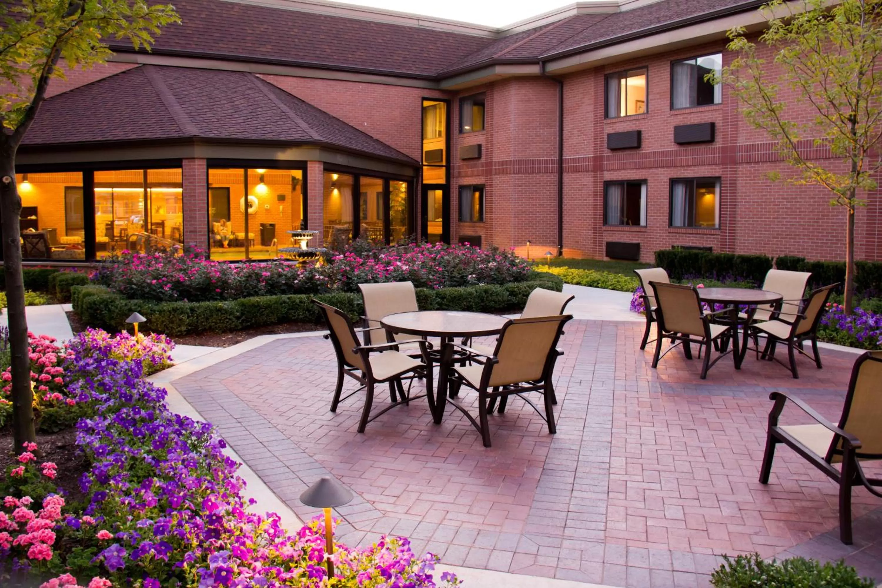 Patio in Ann Arbor Regent Hotel and Suites