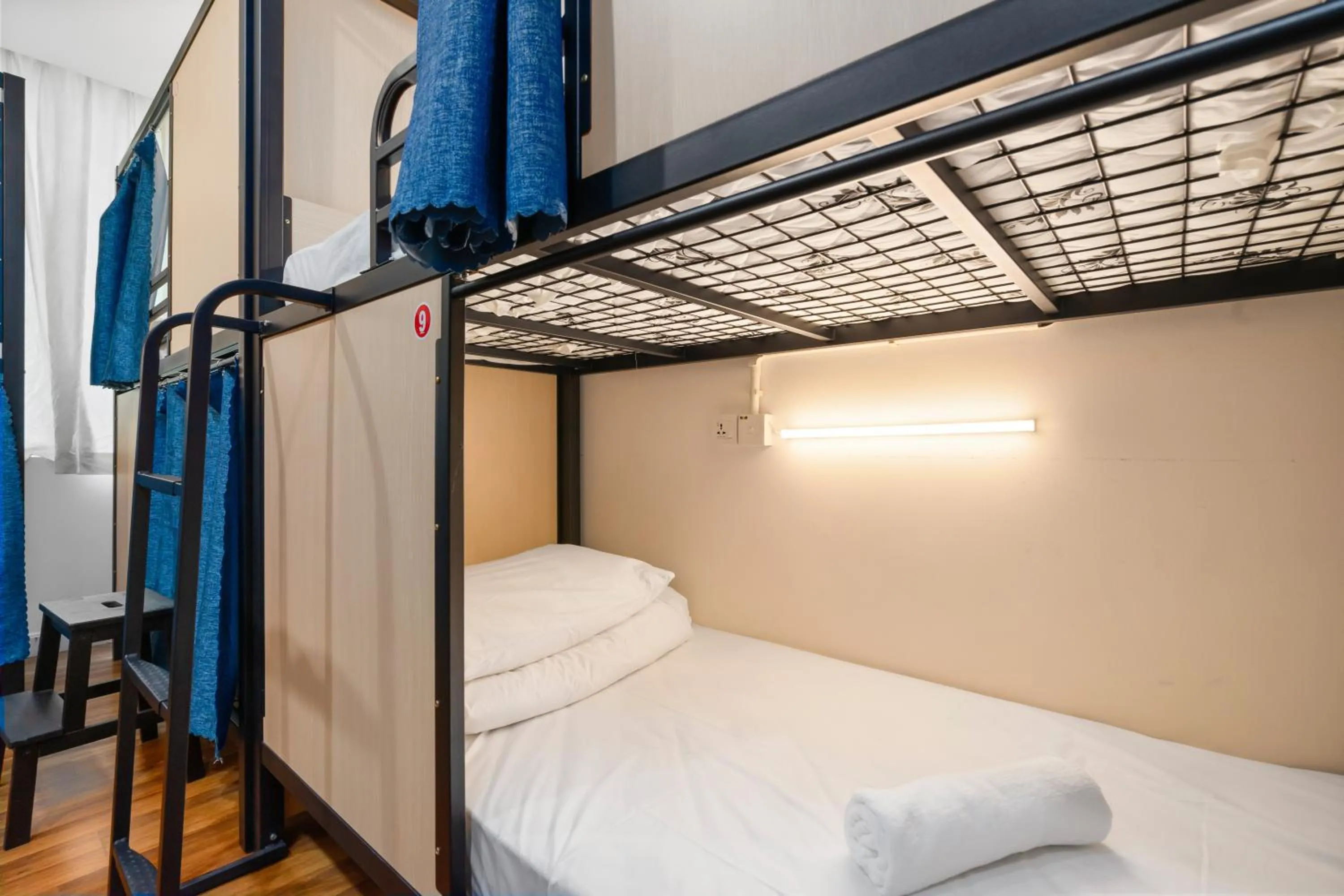 bunk bed, Bed in Amethyst Dorm KLCC