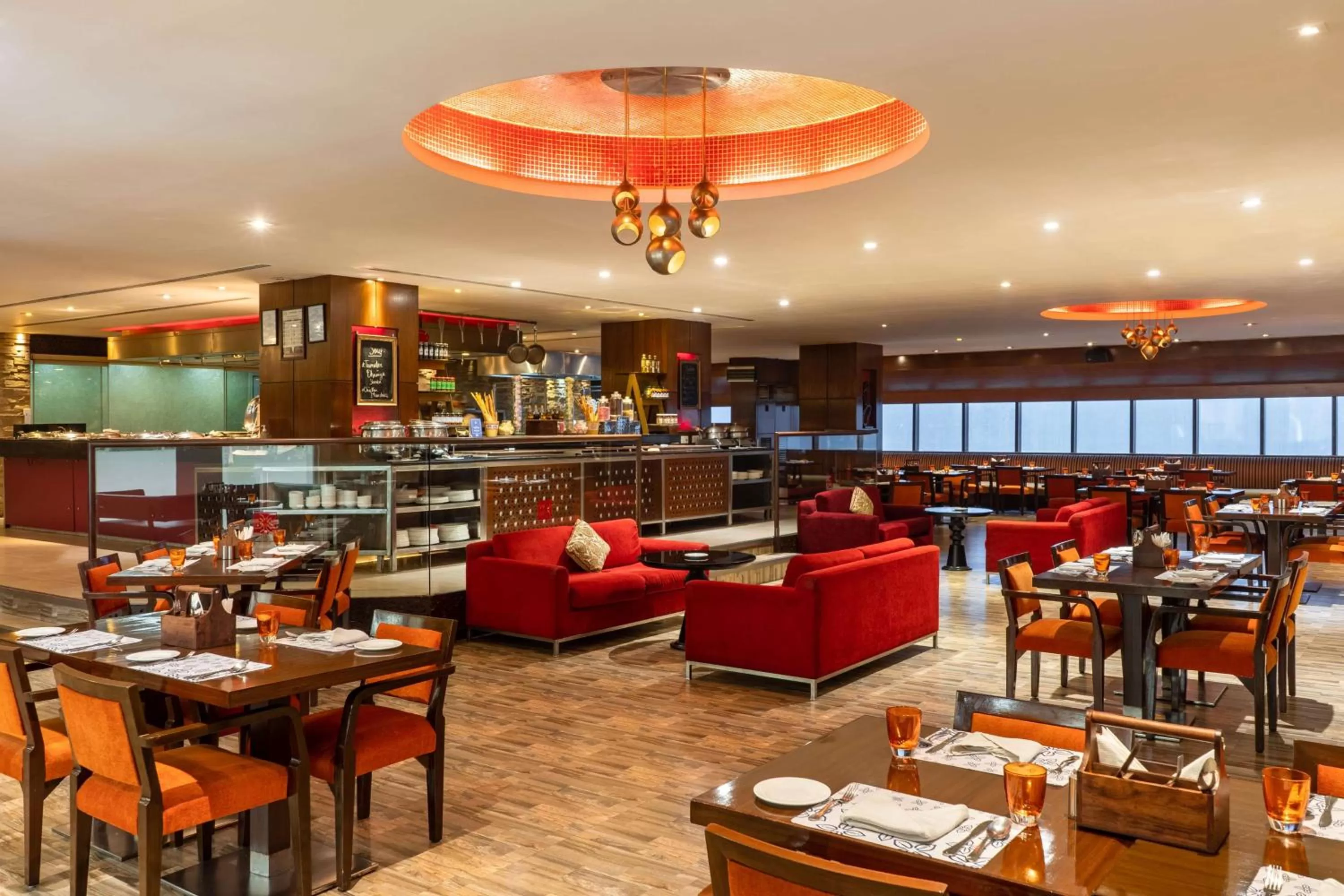 Restaurant/places to eat in Hilton Garden Inn New Delhi/Saket