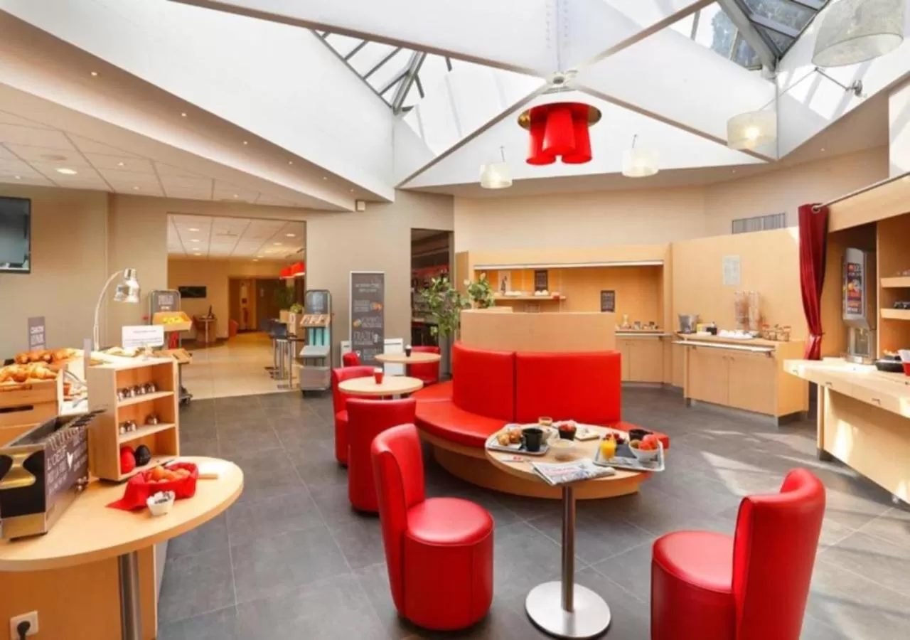Breakfast in Ibis Le Havre Sud Harfleur