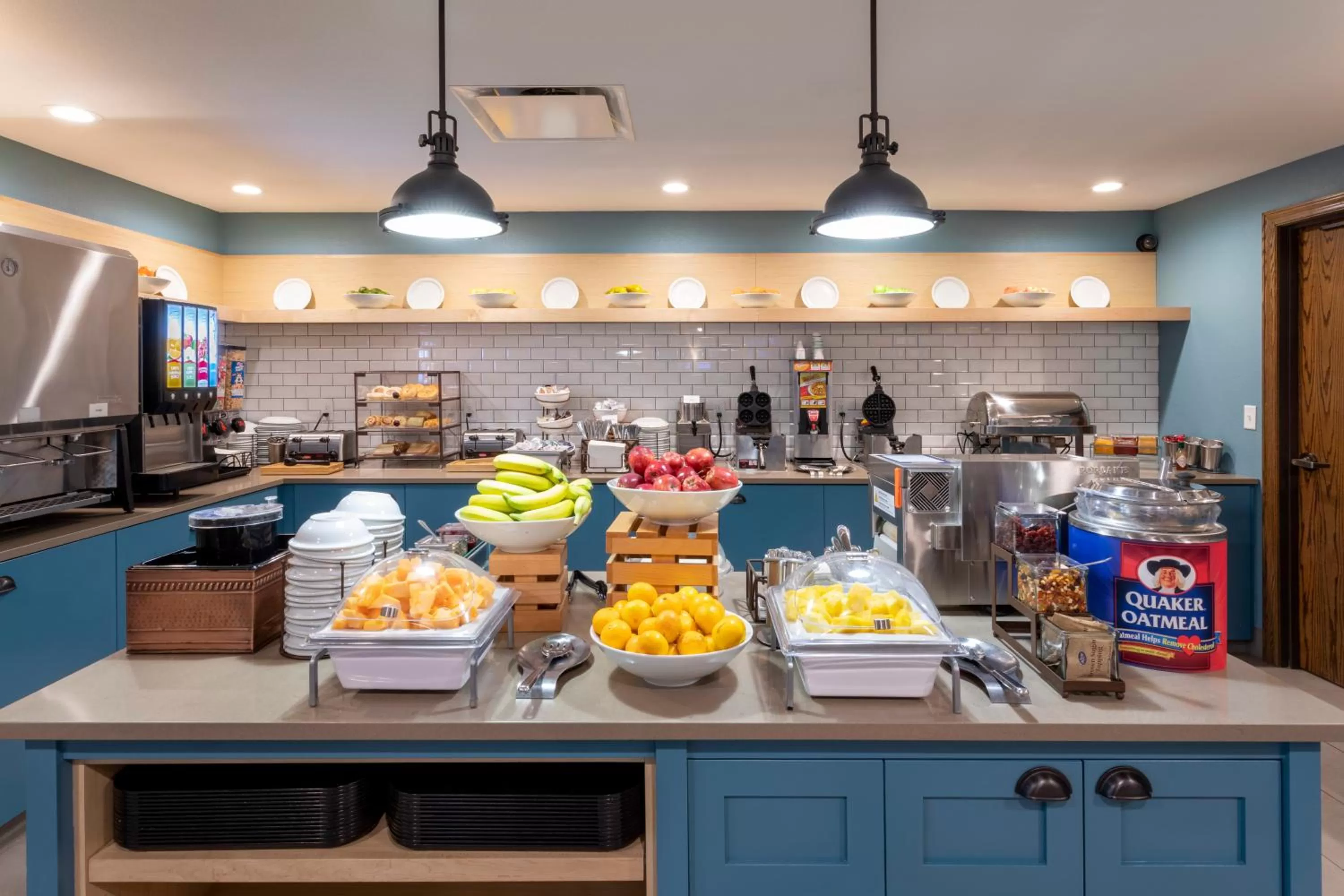 Food in Country Inn & Suites by Radisson, Fargo, ND