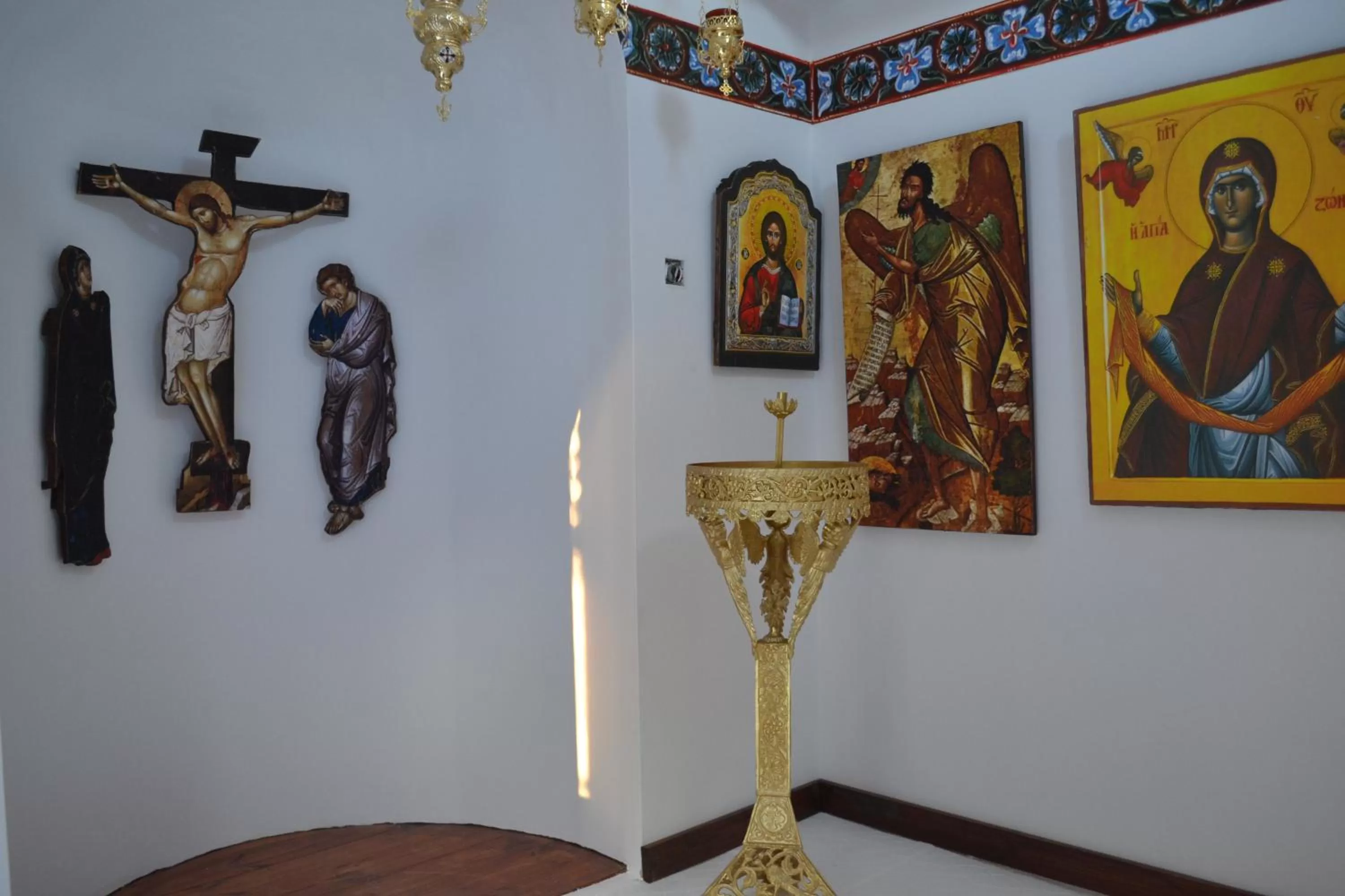 Property building in Flokkas Hotel Apartments