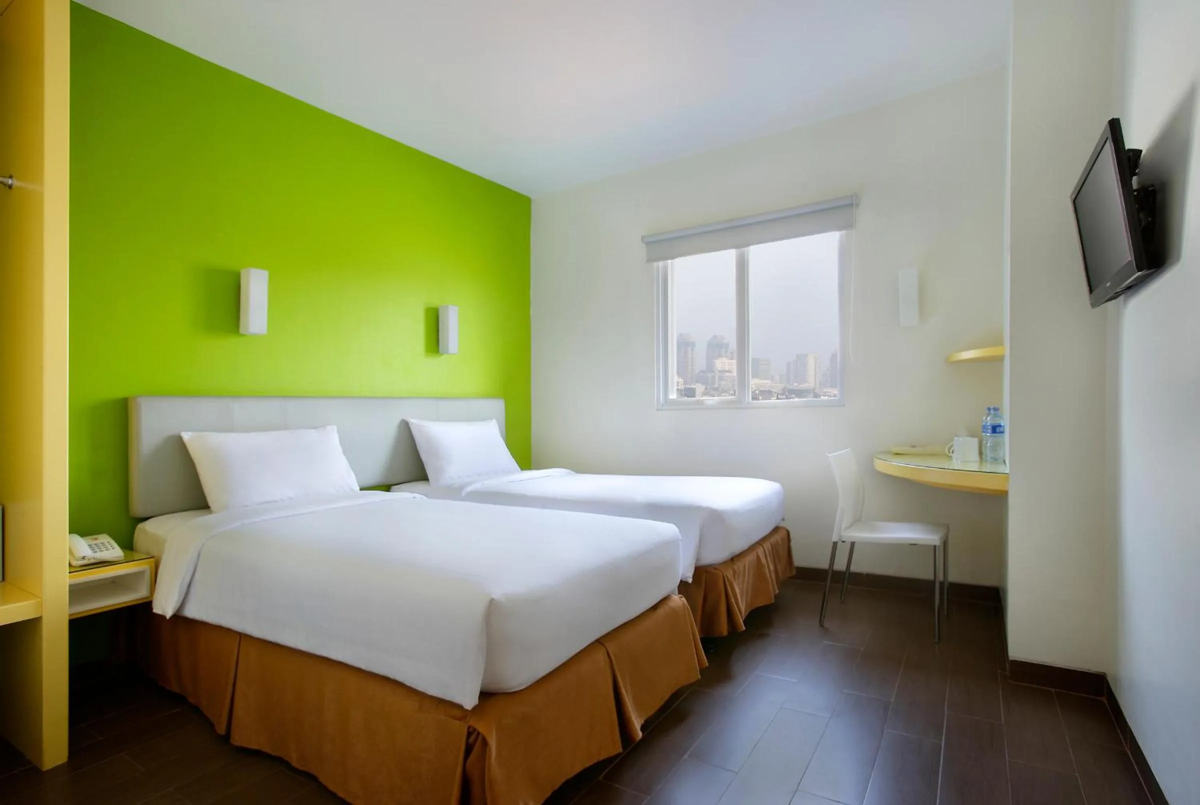 Photo of the whole room, Bed in Amaris Hotel Dr. Susilo Grogol