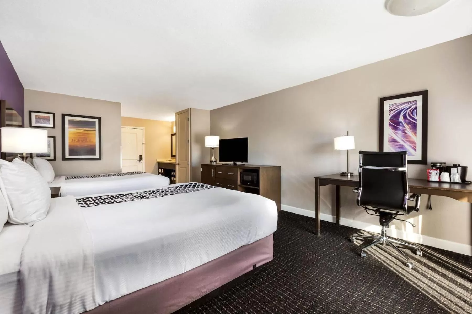 Bed in La Quinta by Wyndham Pomona