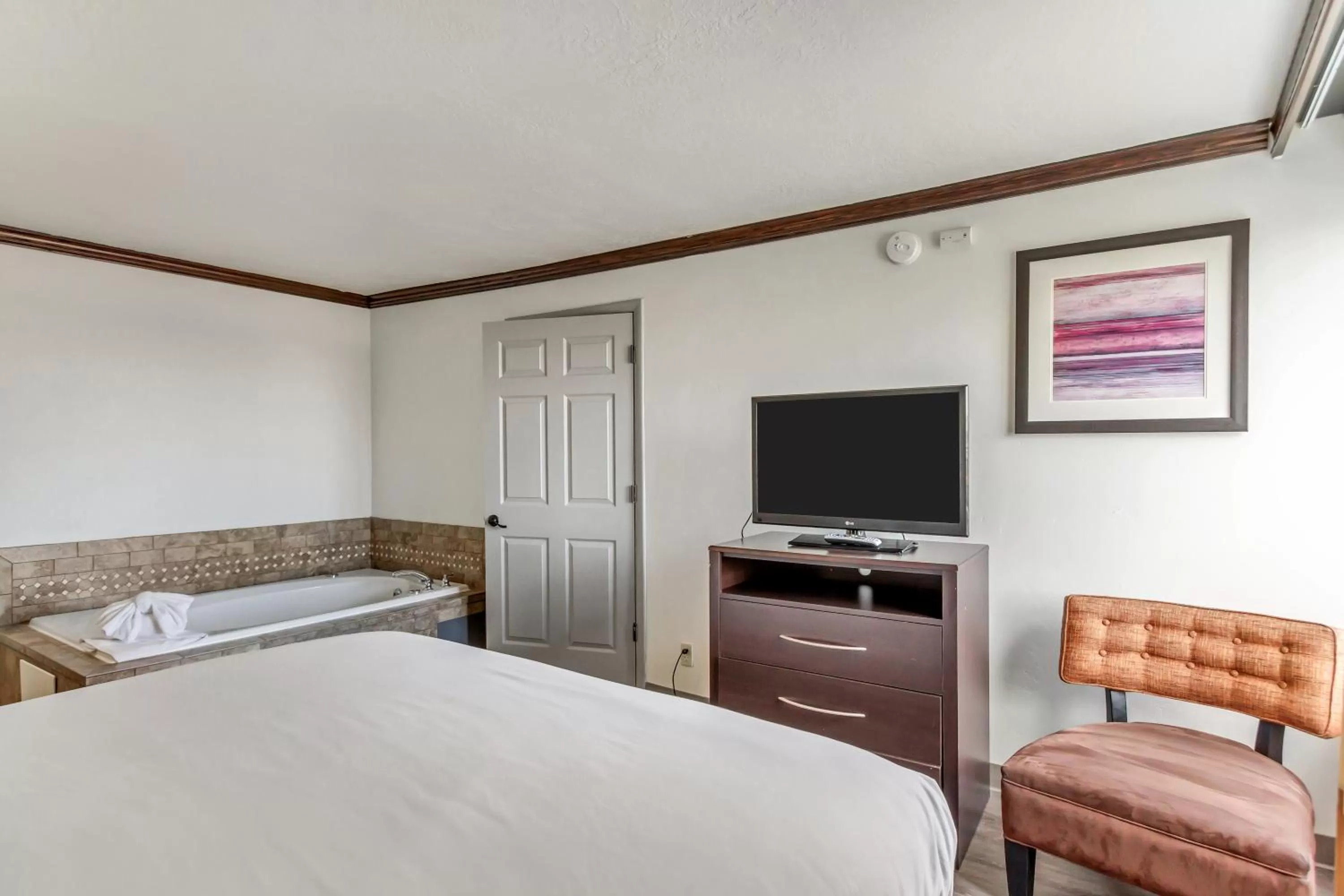 Bed in Park Inn by Radisson, Salt Lake City-Midvale