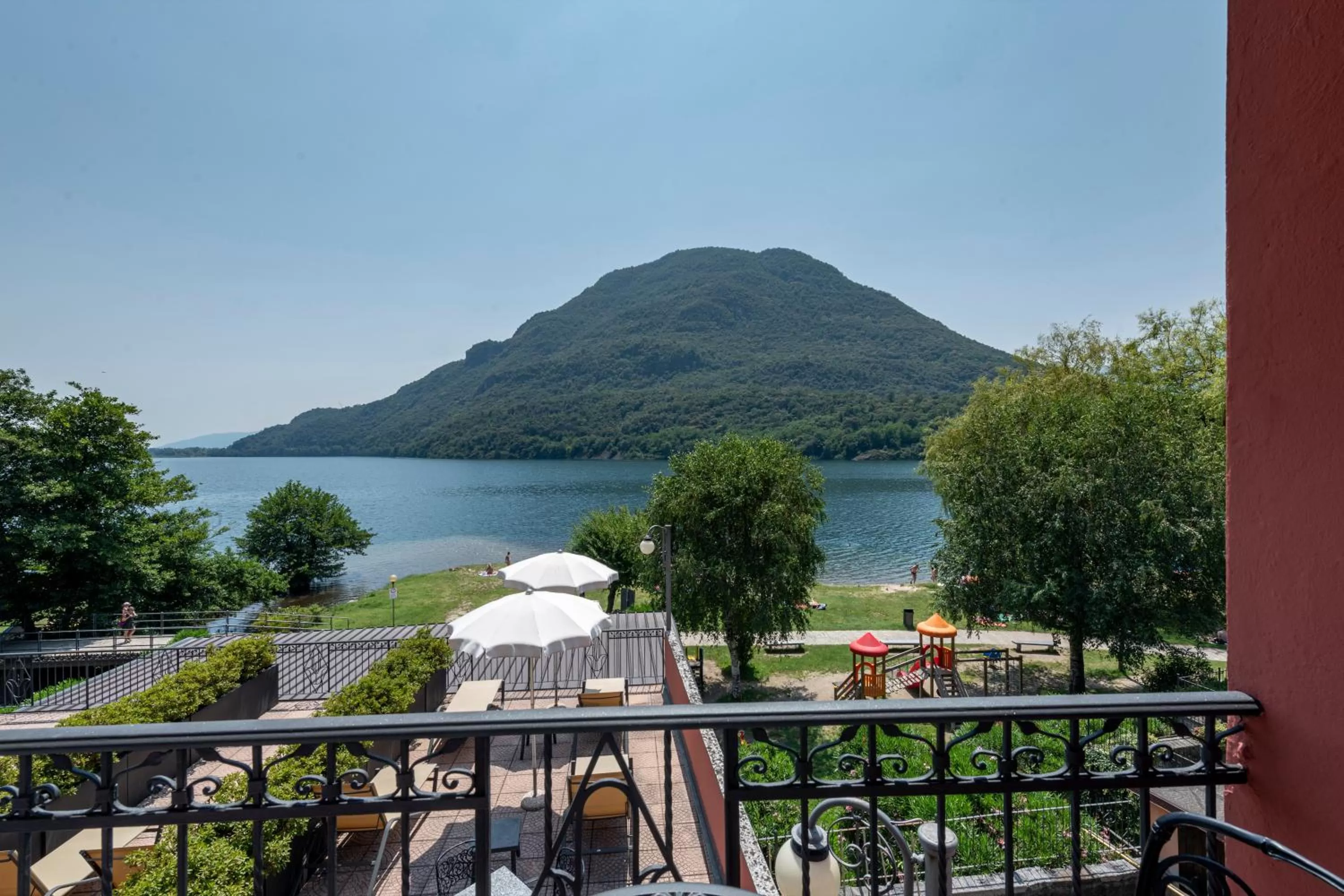 Lake view in Hotel Ristorante La Quartina