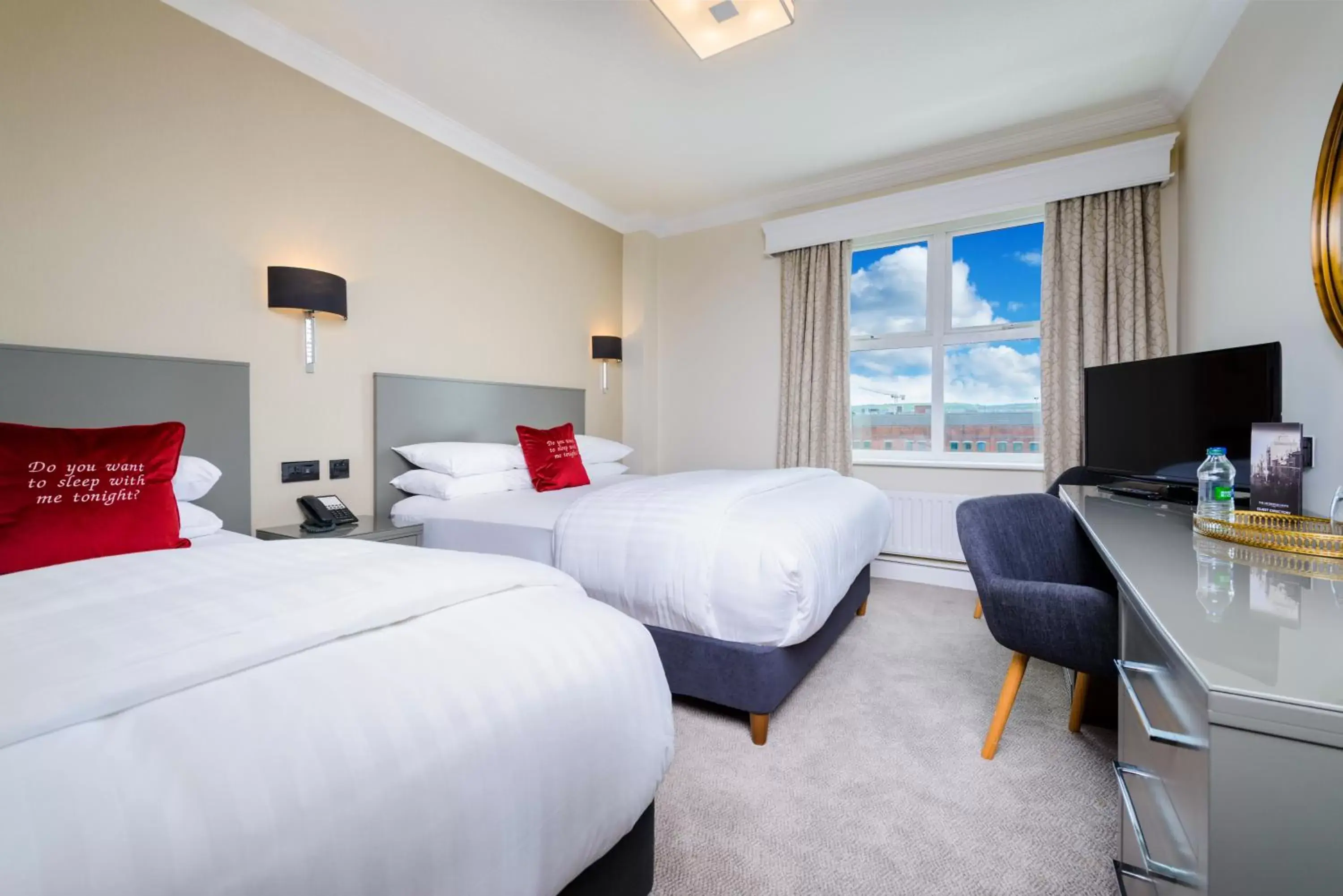 Twin Room in The Metropole Hotel Cork Twin Room in The Metropole Hotel Cork