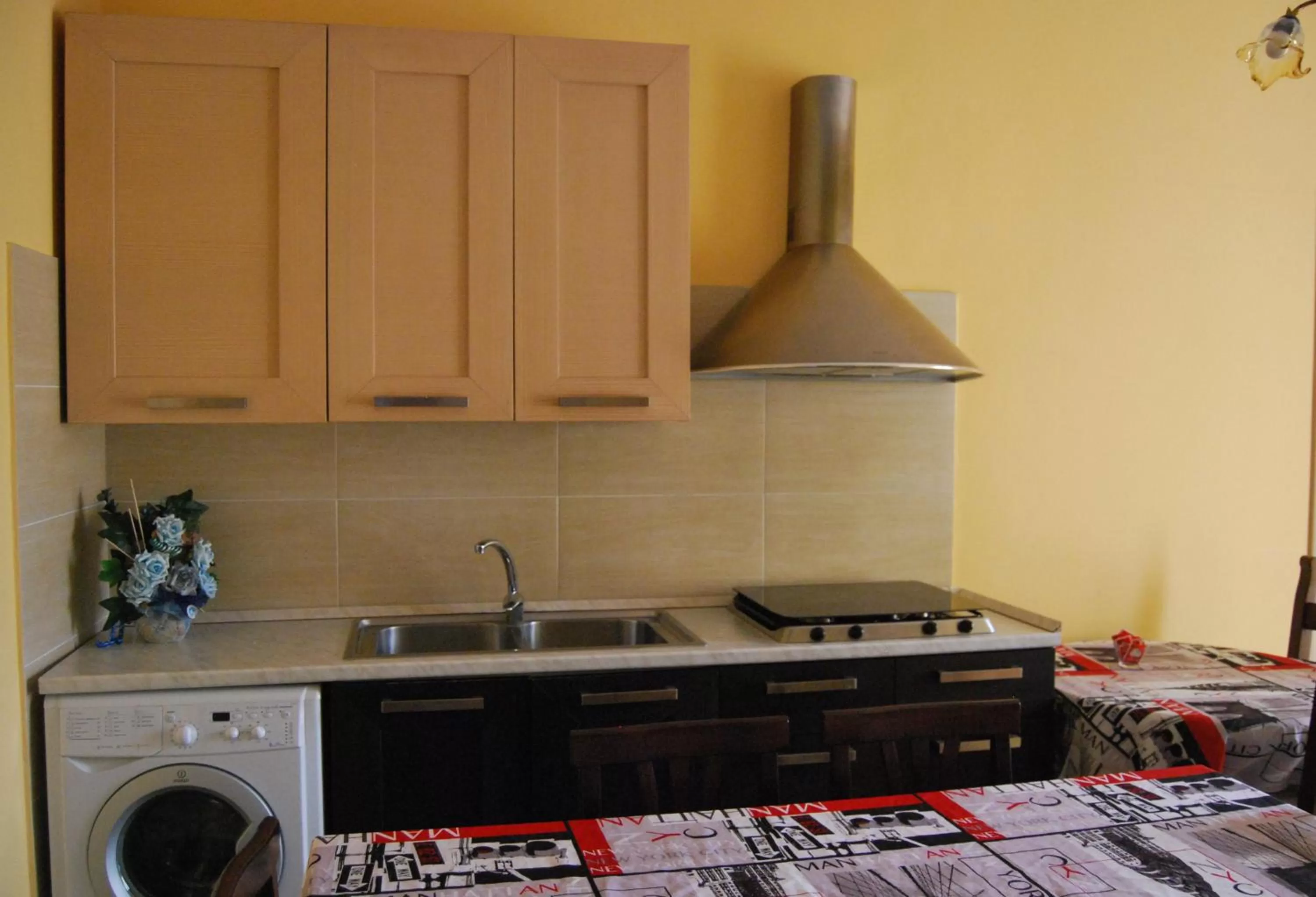 Communal kitchen in B&B Monte Vulture