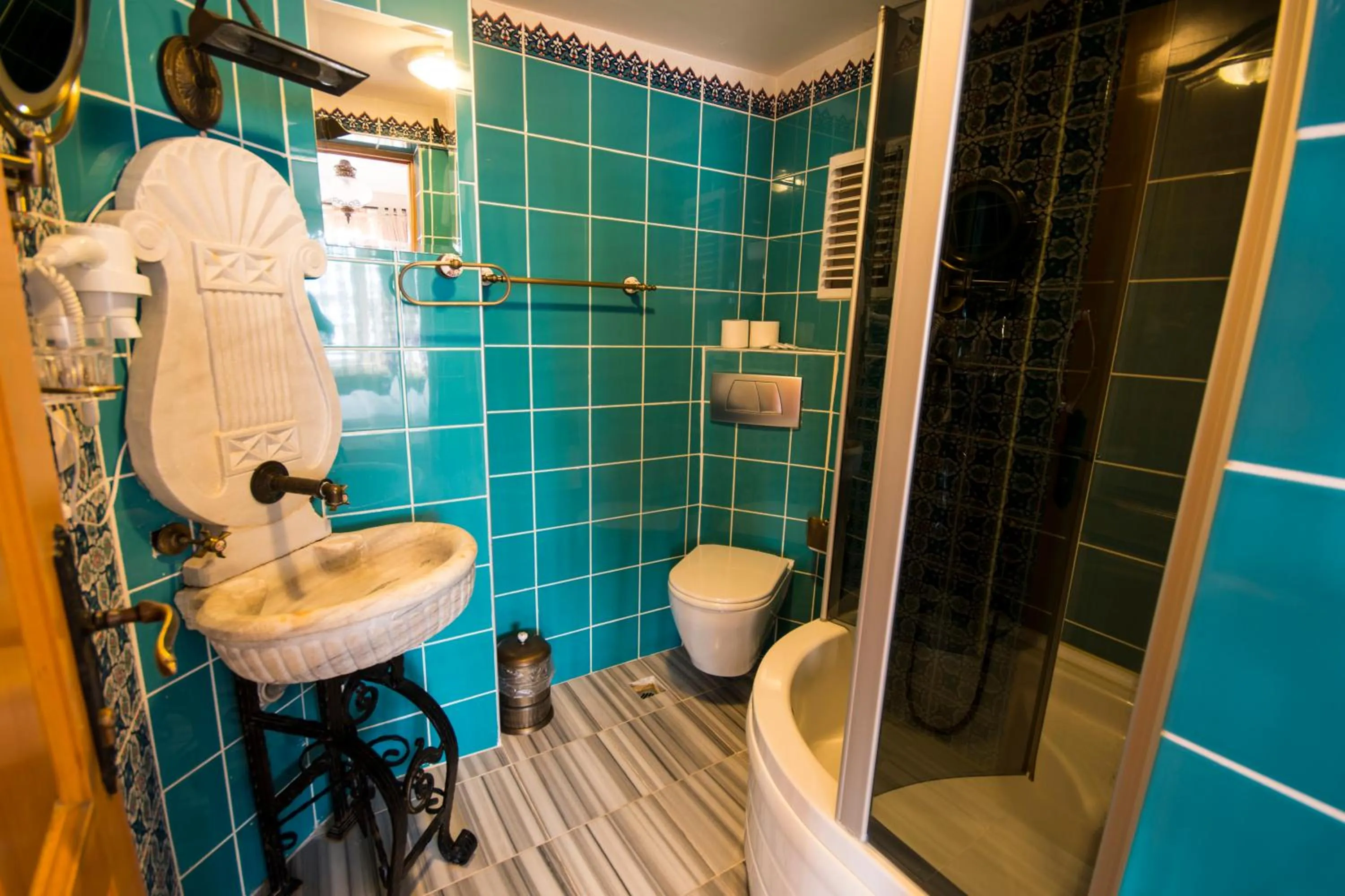 Bathroom in Sultan Corner Hotel