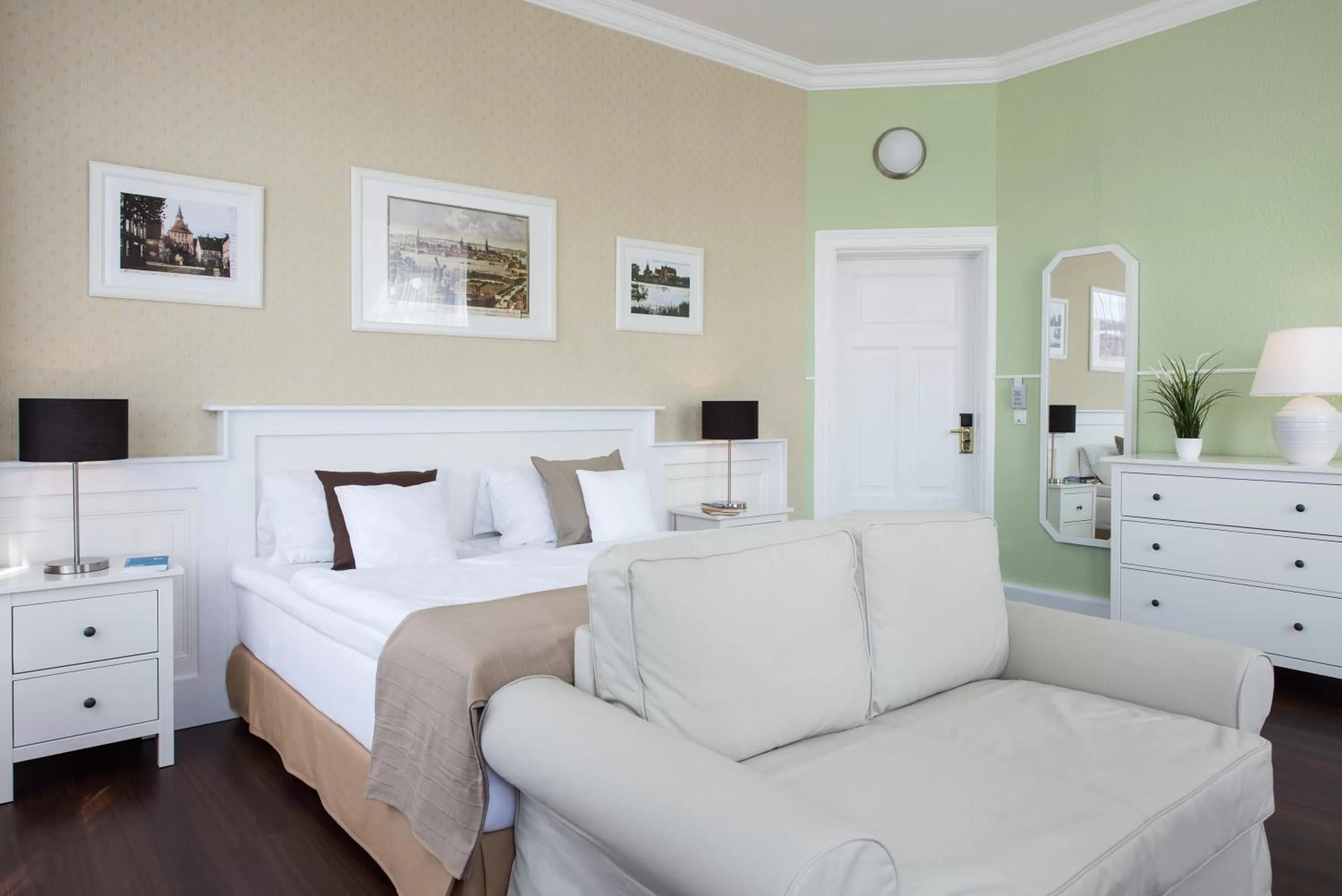 Bed in Hotel Stralsund