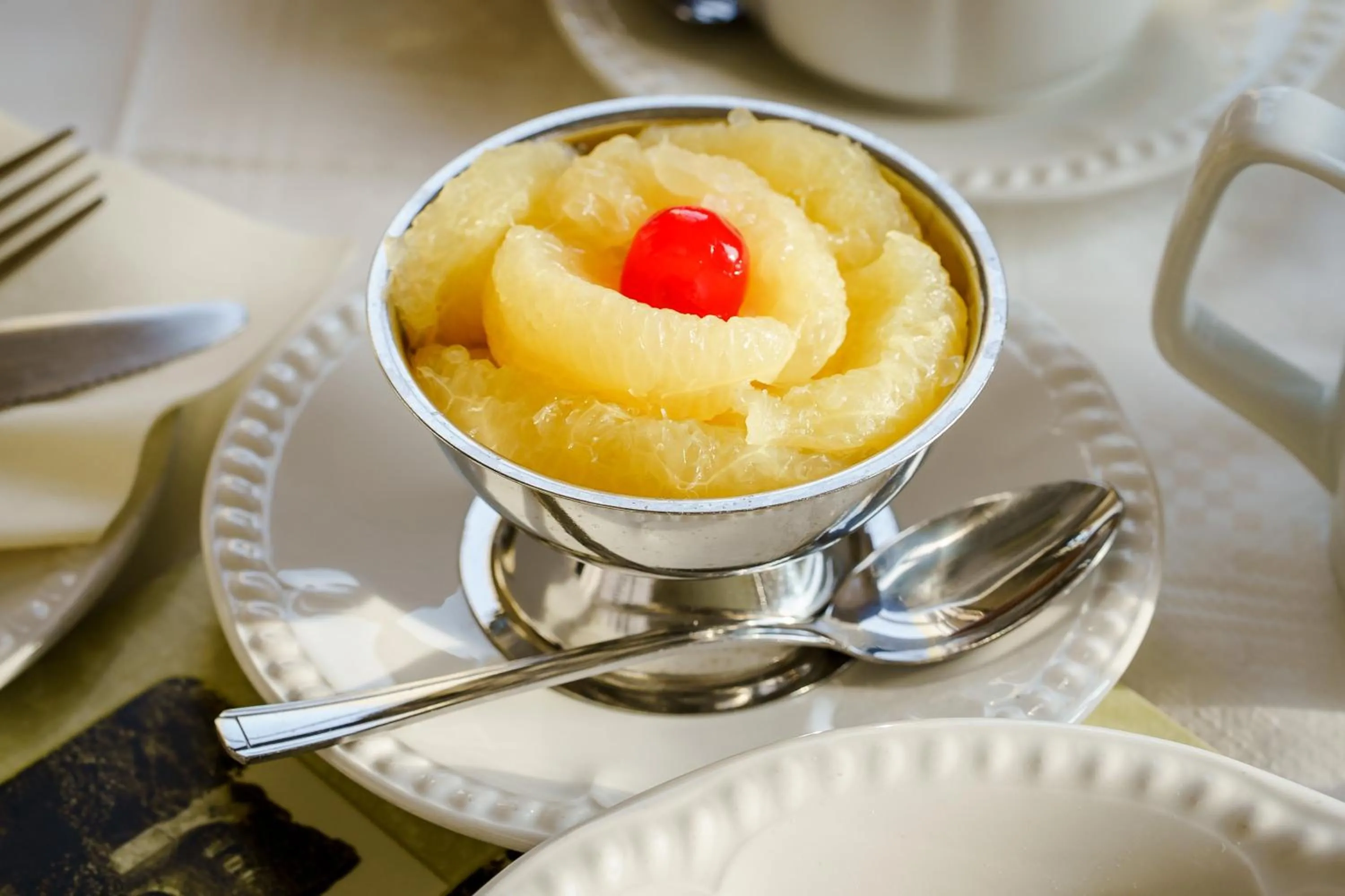 Food and drinks in St Andrews Hotel