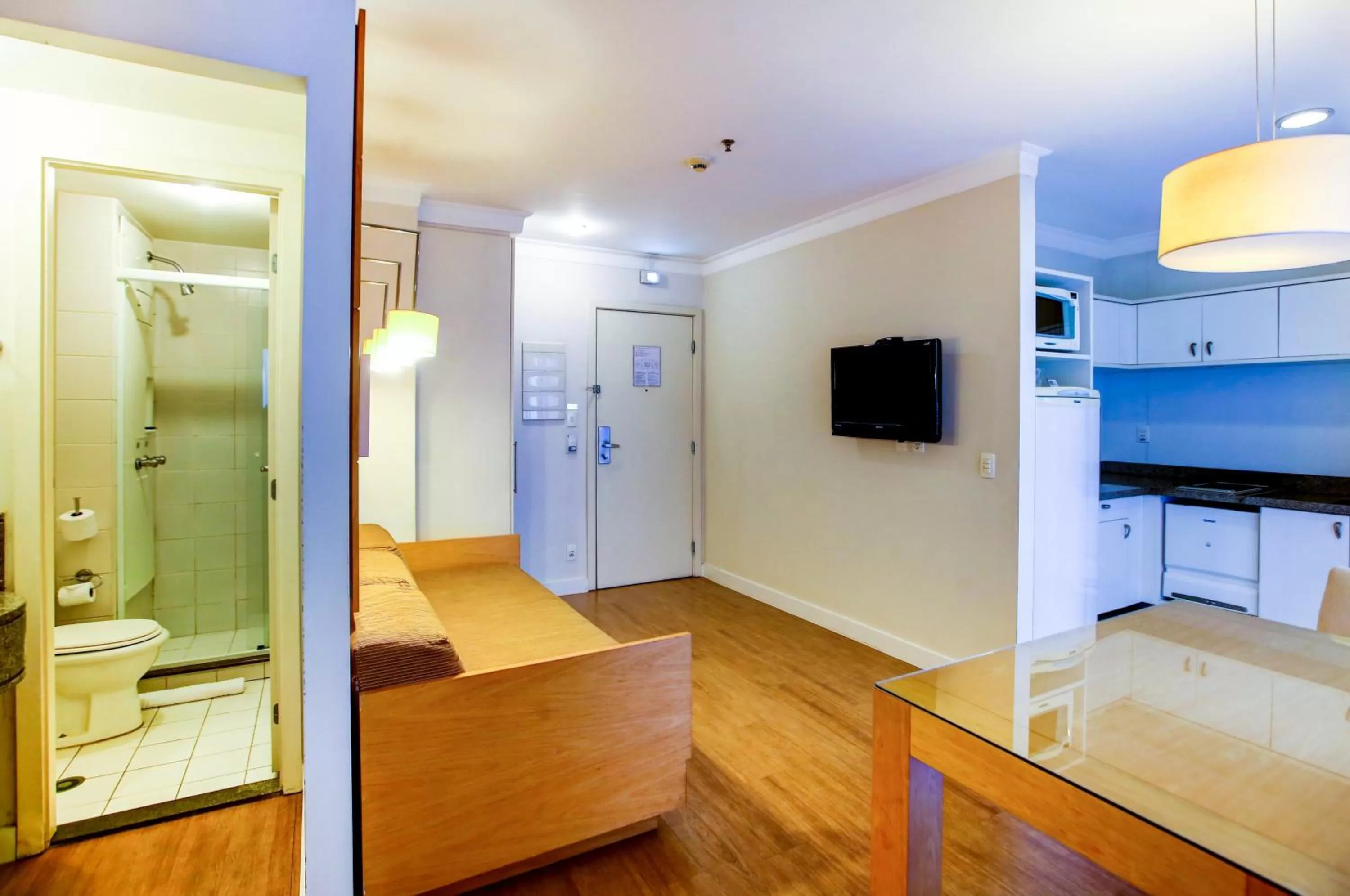 Kitchen or kitchenette in eSuítes Congonhas by Atlantica