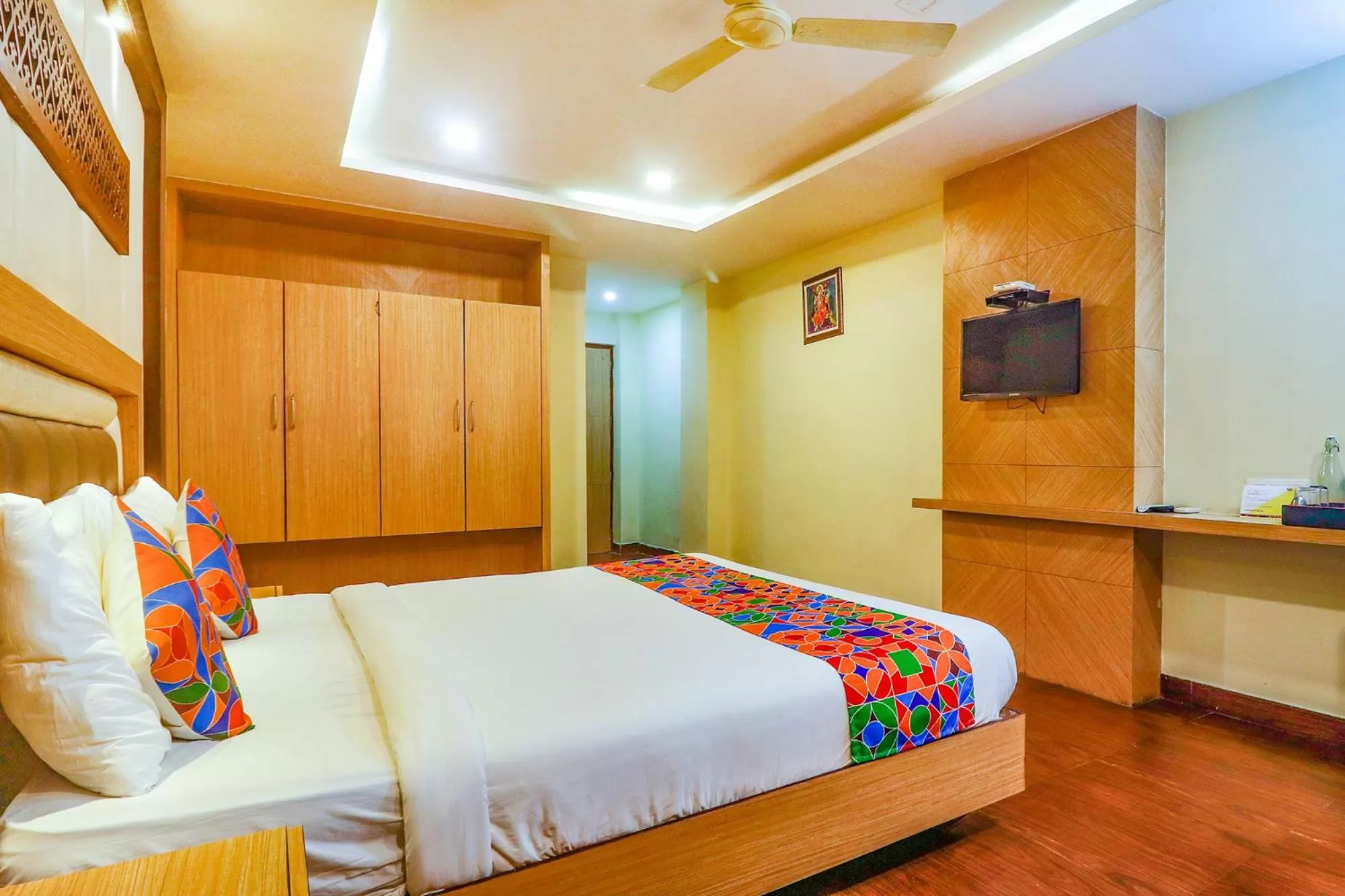 Photo of the whole room, Bed in FabHotel Keerthi's Anupama - Nr Indira Gandhi Stadium