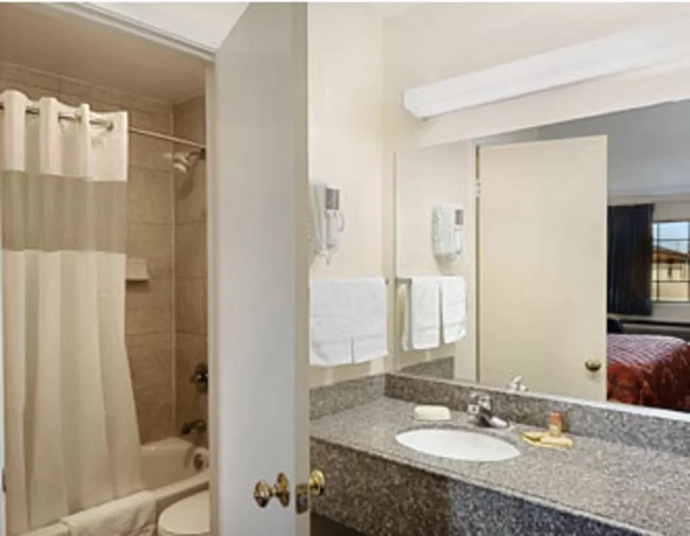 Bathroom in Days Inn by Wyndham Andrews Texas
