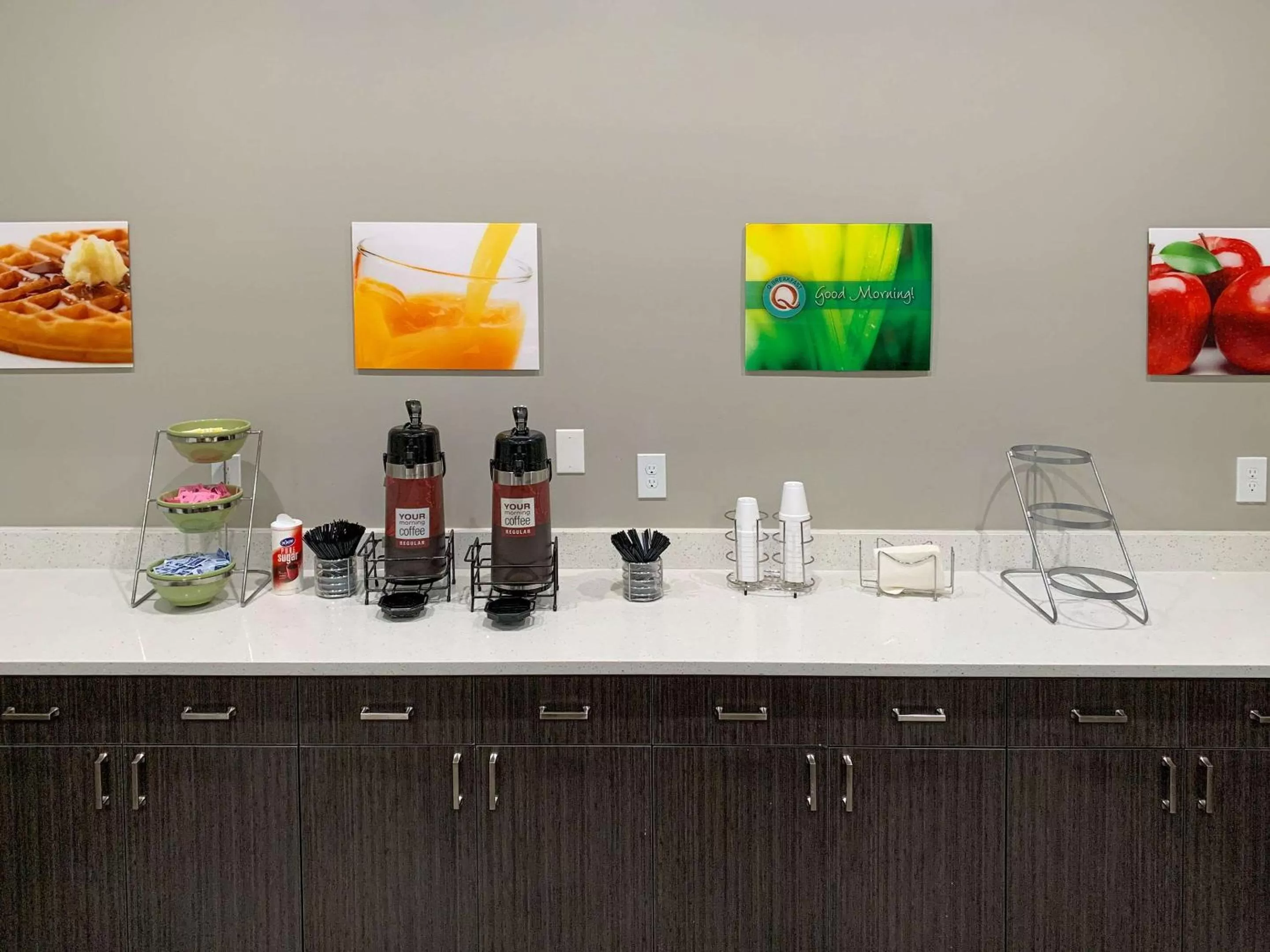 Restaurant/places to eat in Quality Suites Houston NW Cy-Fair