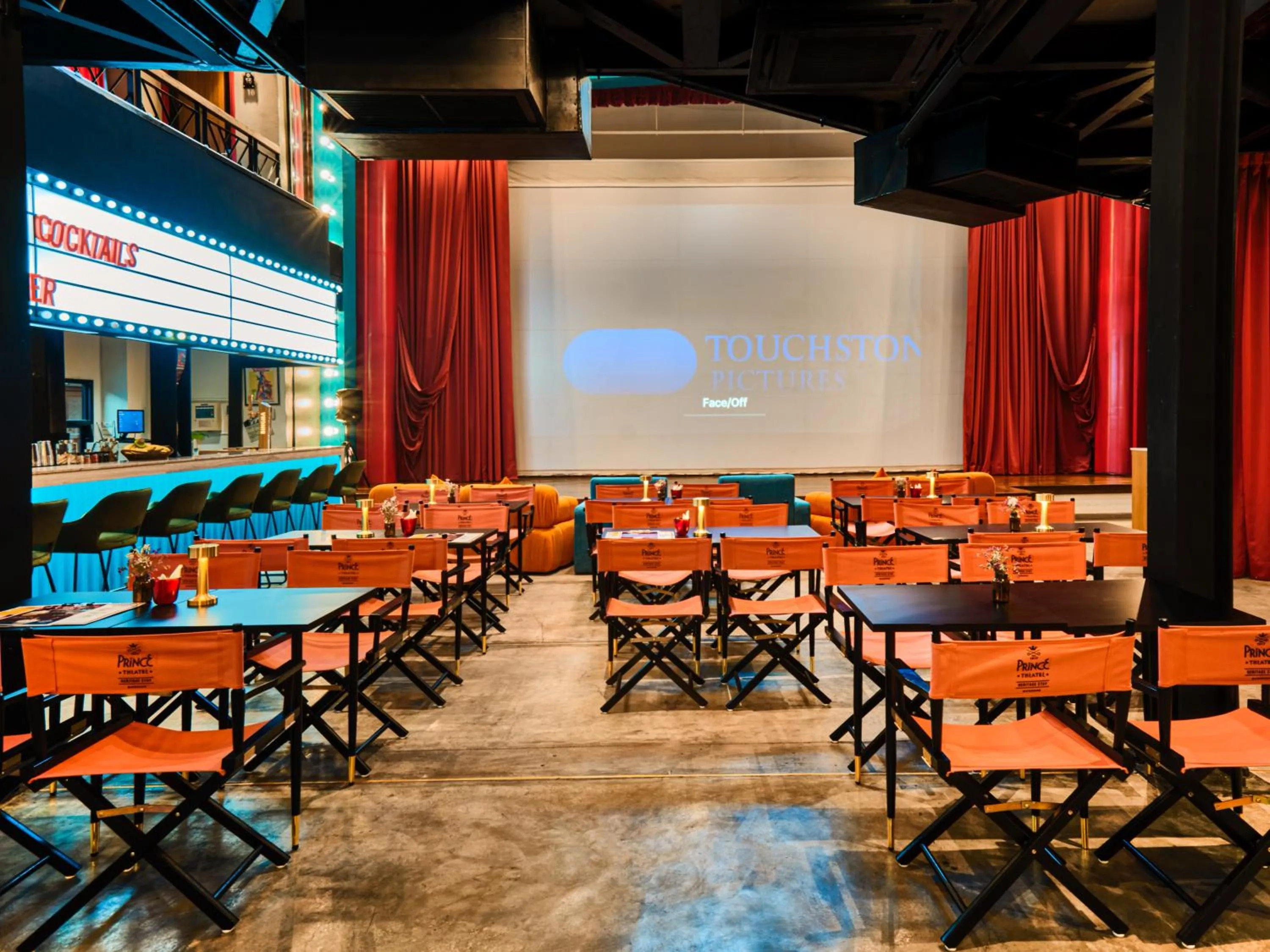 Restaurant/places to eat in Prince Theatre Heritage Stay Hostel - Silom