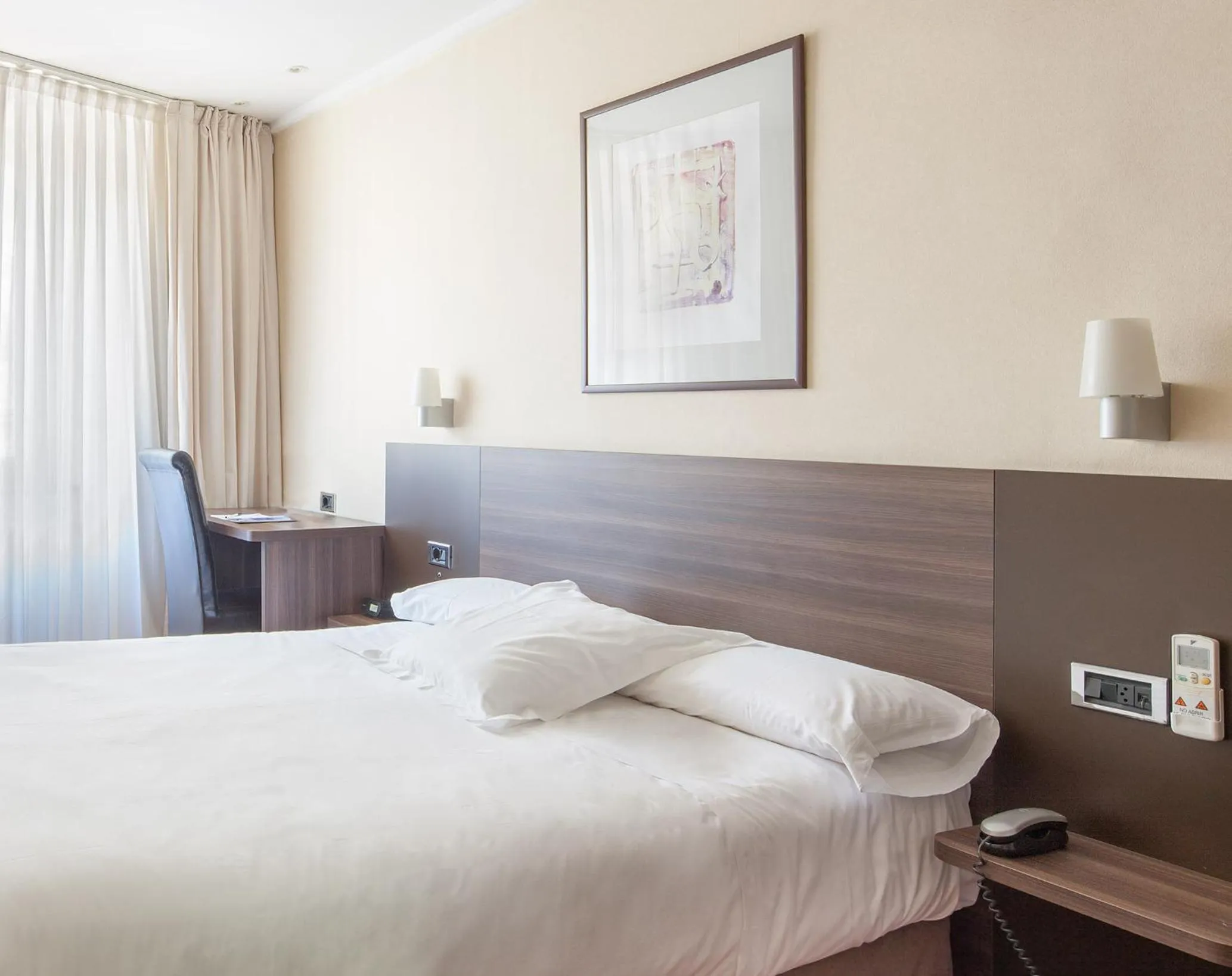 Bedroom, Bed in Hotel Yoldi