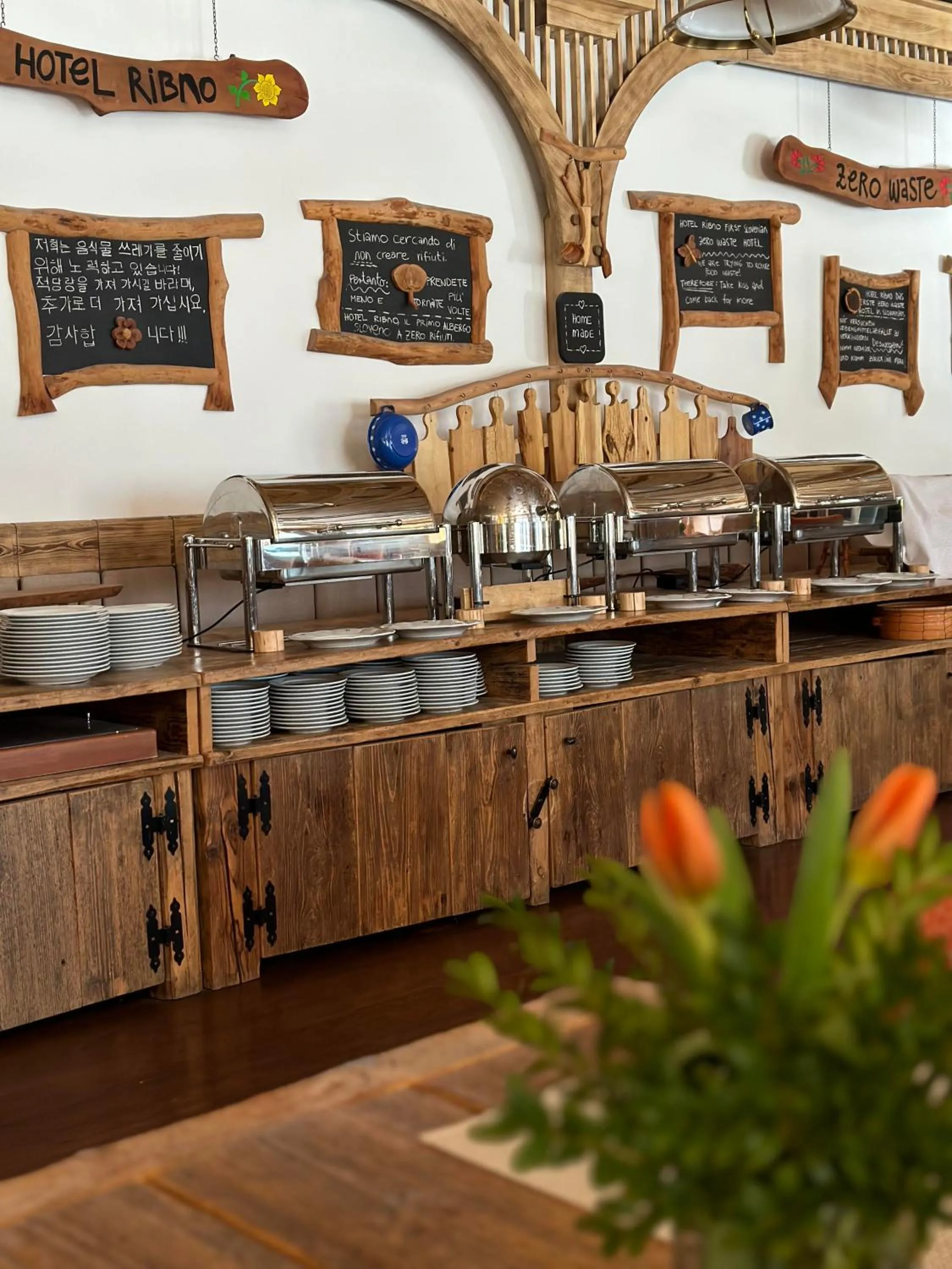 Restaurant/places to eat in Ribno Alpine Hotel