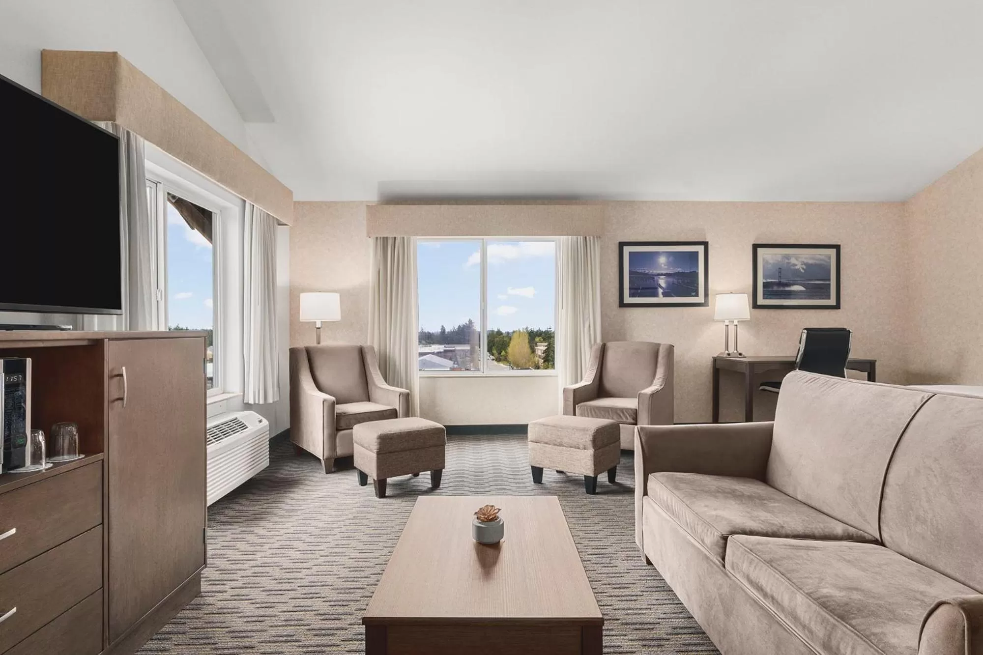 Seating area in The INN at Gig Harbor