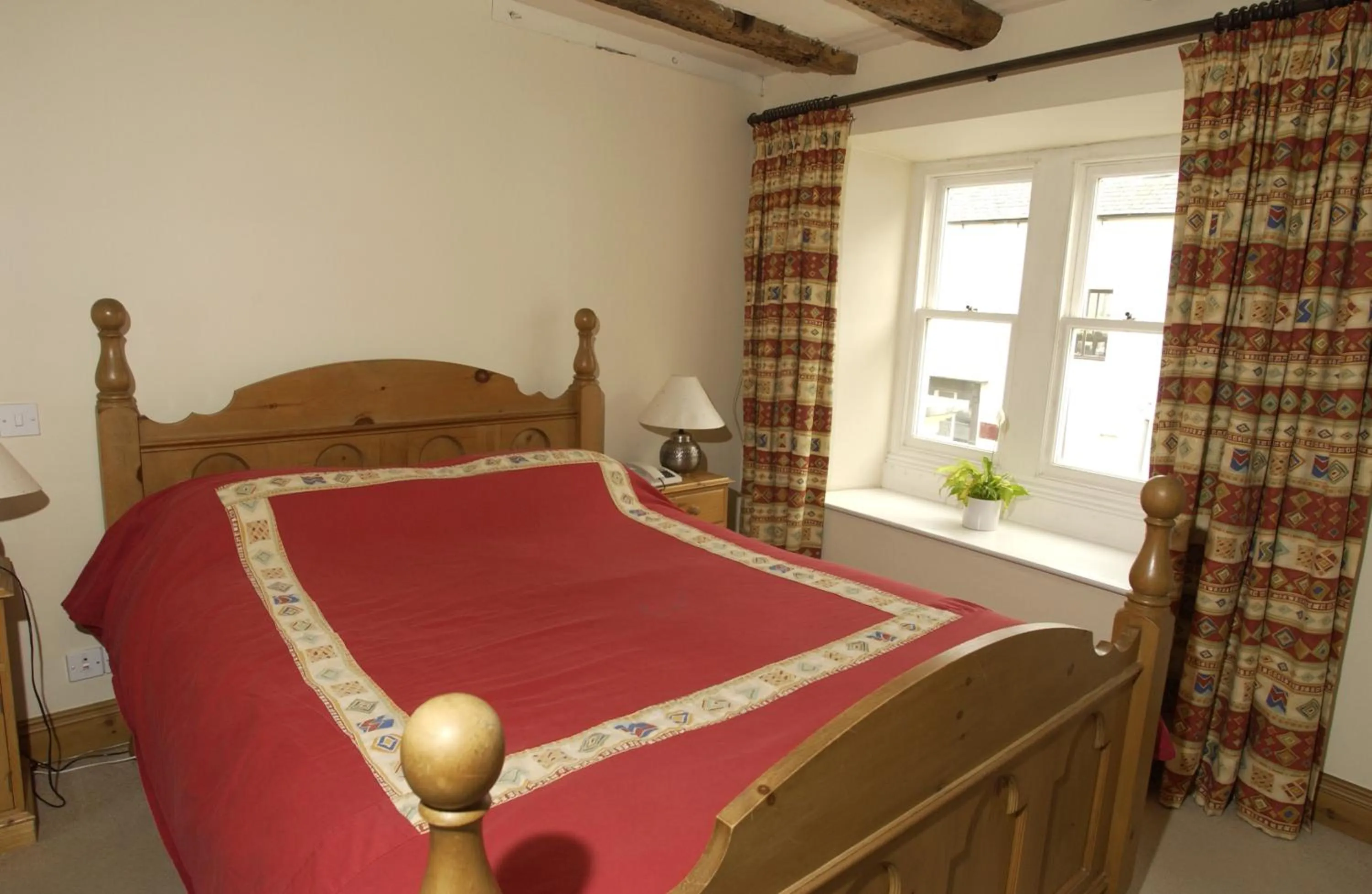 Bed in Centre Of Britain Hotel