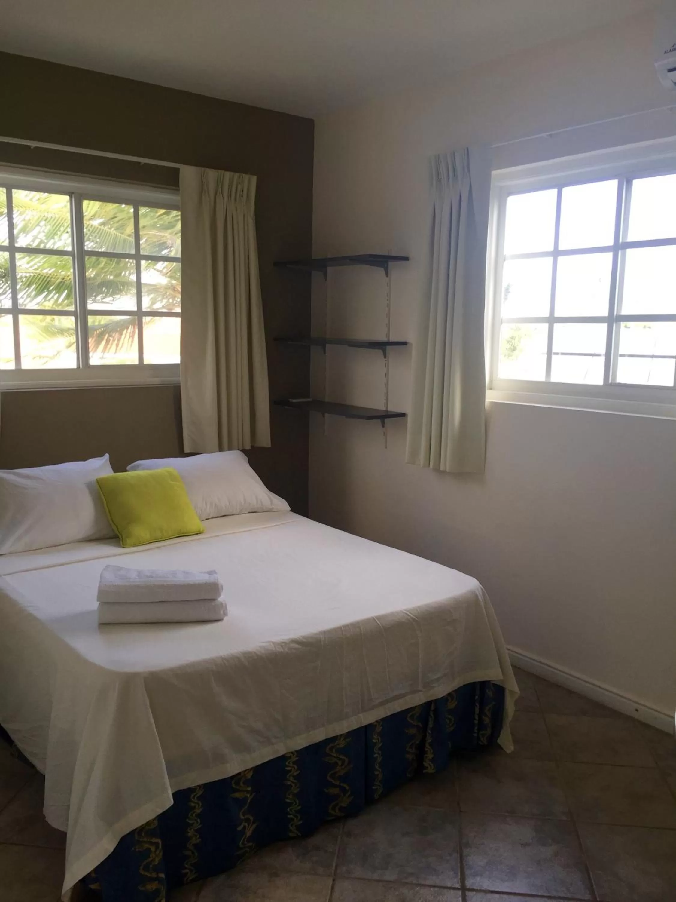 Bedroom, Bed in La Felicidad