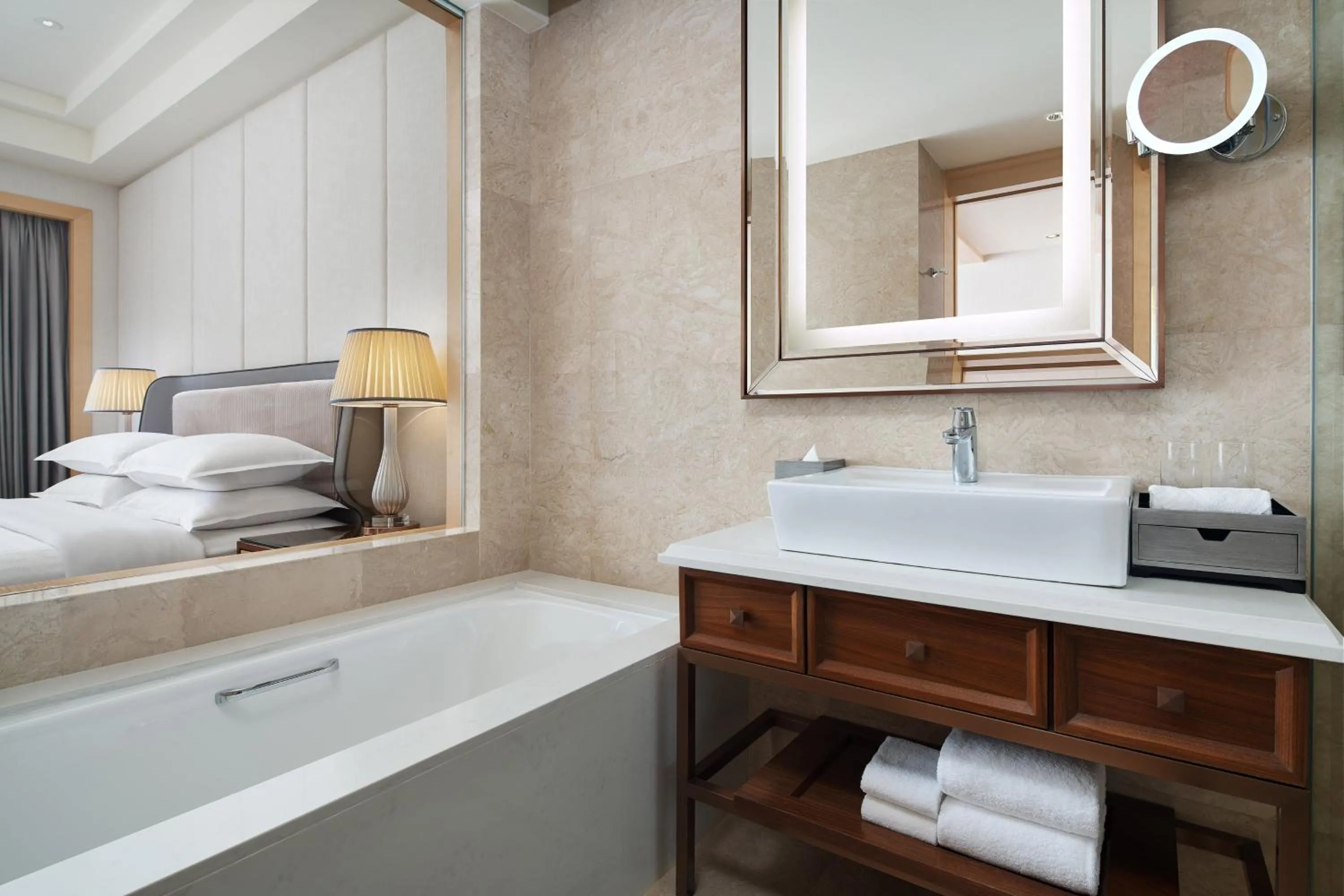 Bathroom, Bed in Sheraton Petaling Jaya Hotel