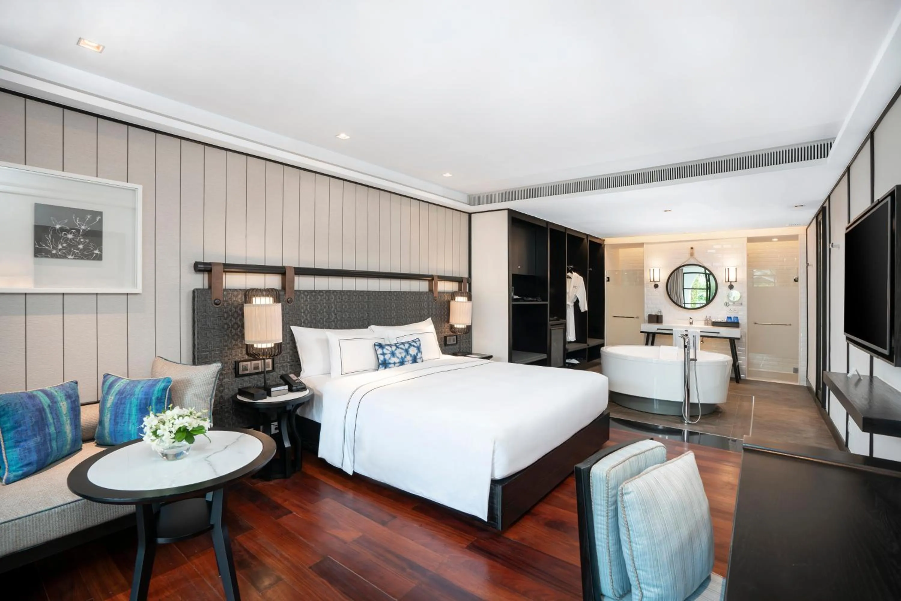 Photo of the whole room, Bed in Melia Koh Samui