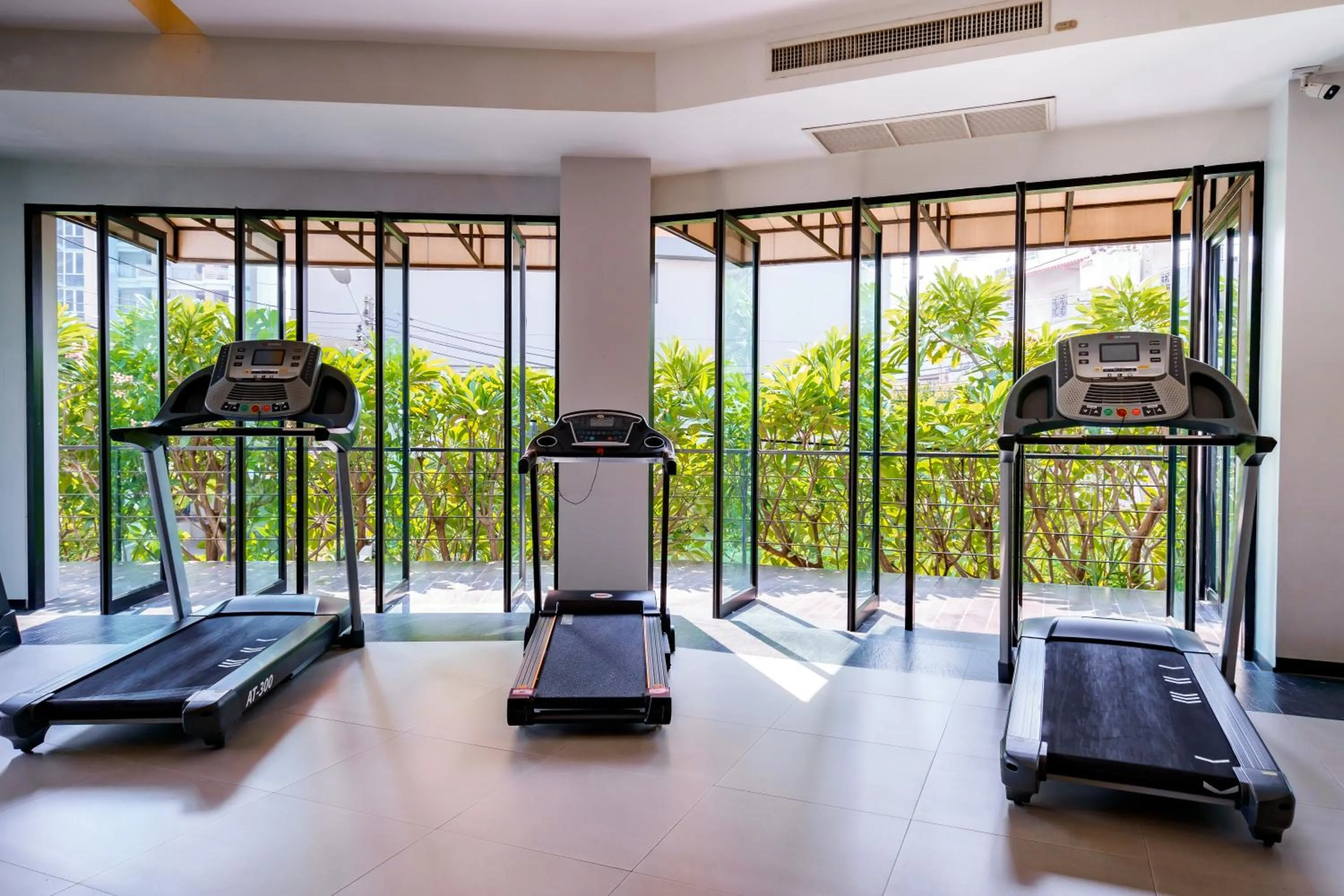 Fitness centre/facilities in Hotel J Pattaya