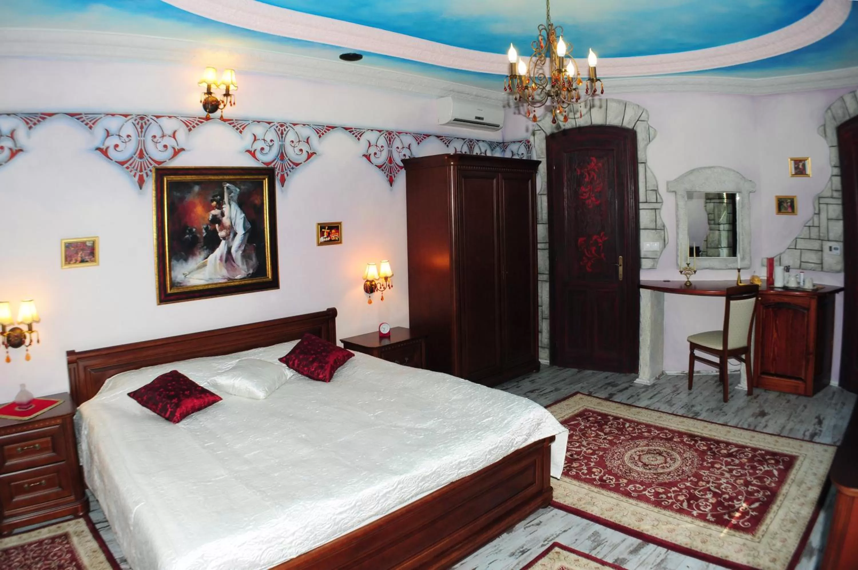 Photo of the whole room, Bed in Hotel Villa Classica