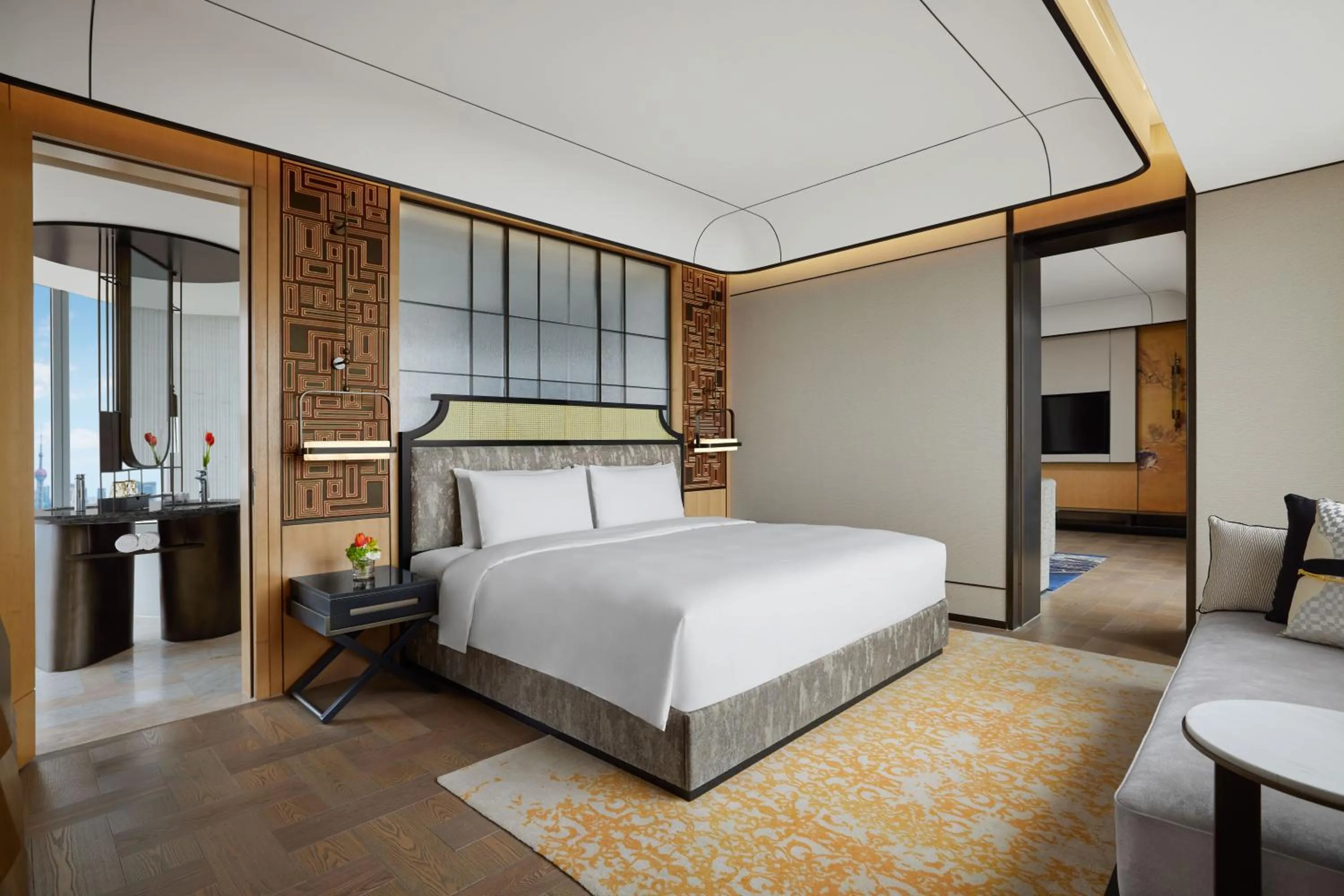 Photo of the whole room, Bed in Conrad Shanghai